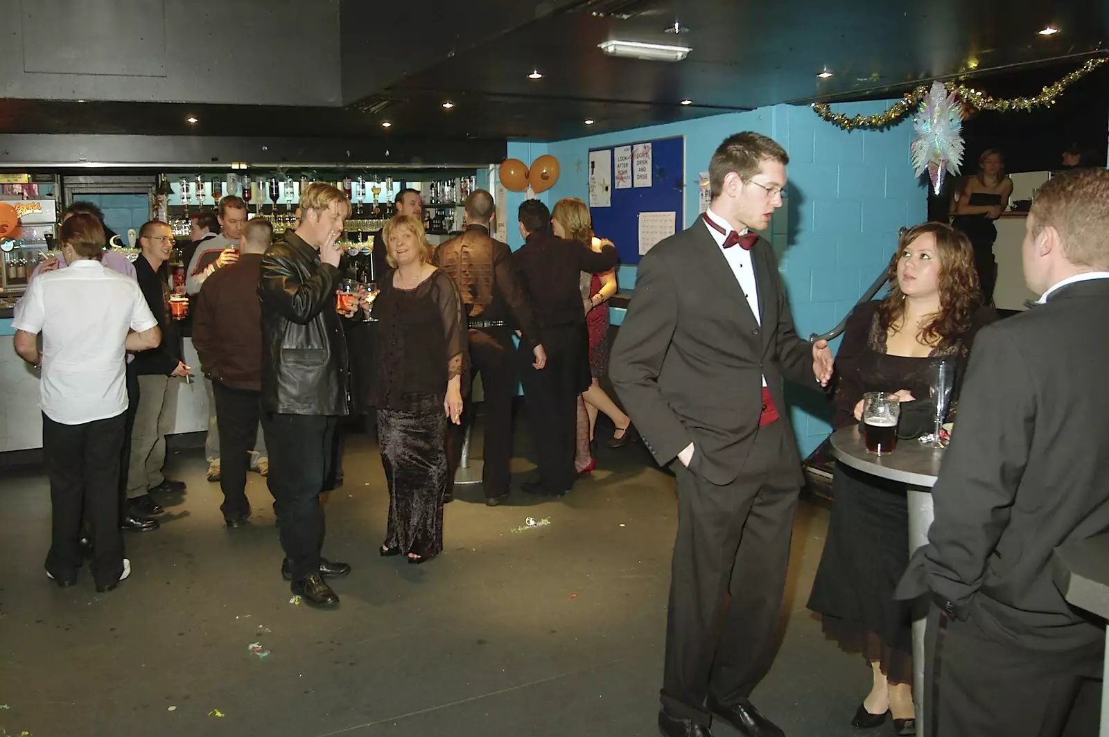 Mingling guests at the little bar, from Uni: A Polytechnic Reunion, Plymouth, Devon - 17th December 2005