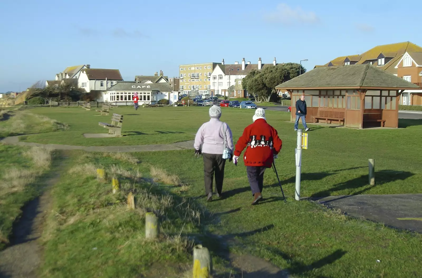 On Barton-on-Sea cliff top, from Boxing Day Miscellany, Hordle and Barton-on-Sea, Hampshire - 26th December 2005