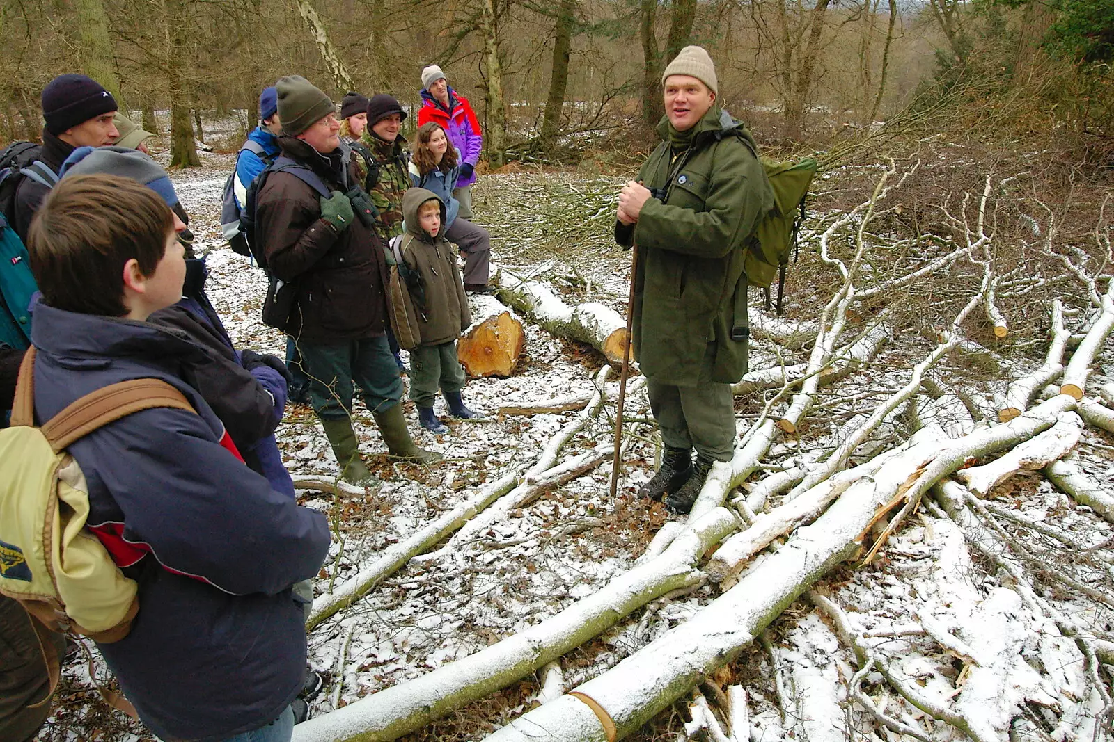 Chats in the woods, from Walk Like a Shadow: A Day With Ray Mears, Ashdown Forest, East Sussex - 29th December 2005