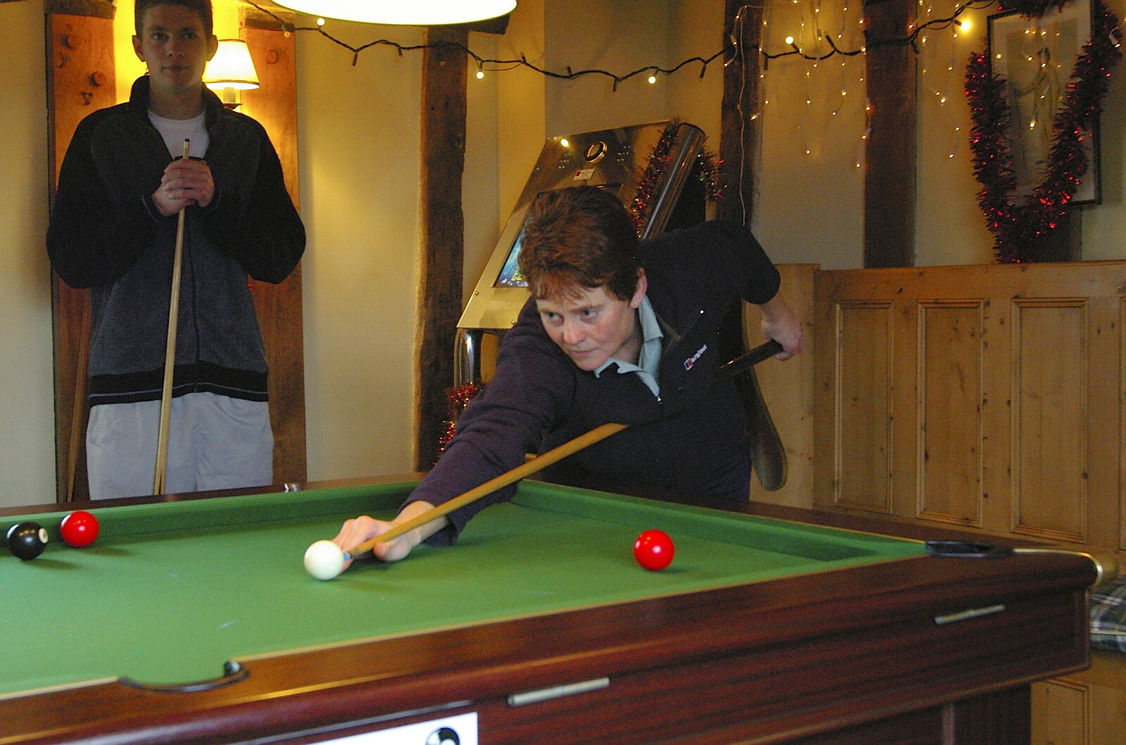 Pippa cues up from New Year's Eve and Day, Thorndon and Thornham, Suffolk - 1st January 2006