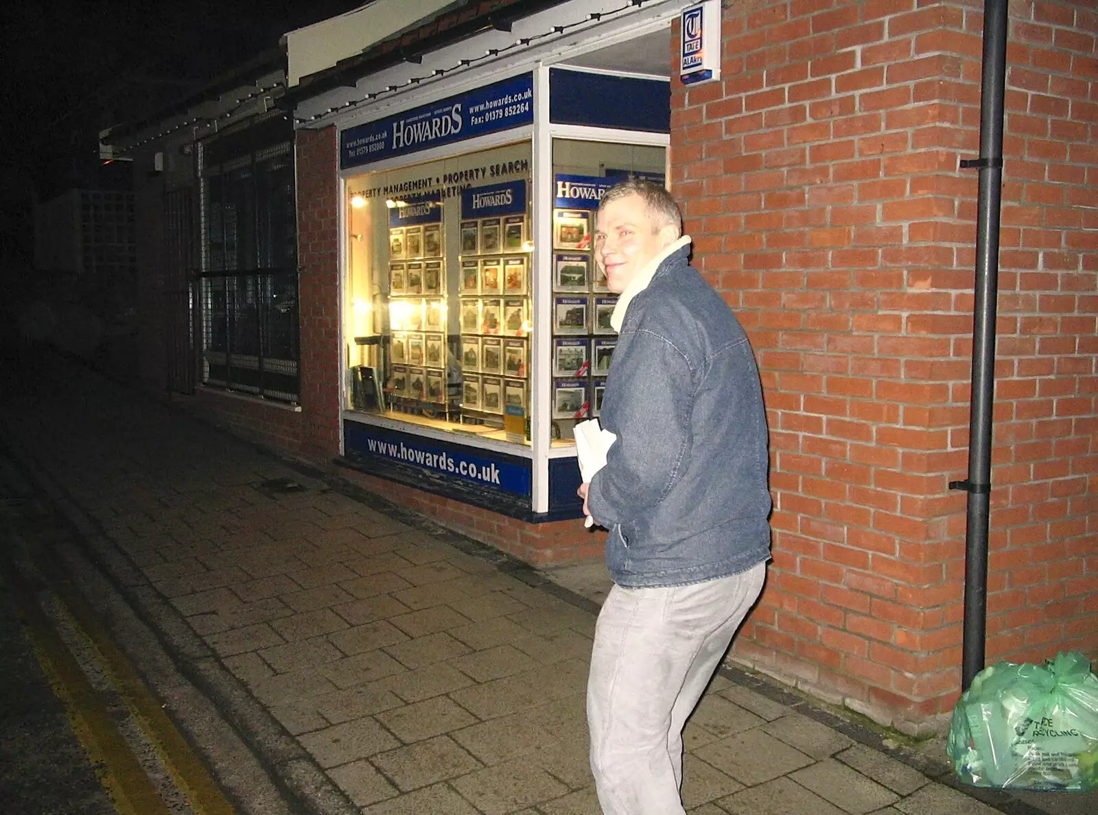 Bill rauches one off, from Dom in da Chapel, Safeway Chickens and Evil Supermarkets, Harleston and Grimston - 15th January 2006