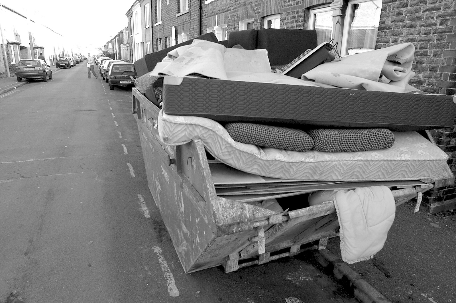 A very full skip on Ross Street, Cambridge from Cambridge Bins and Little Chef Dereliction, Kentford, Suffolk - 21st January 2006