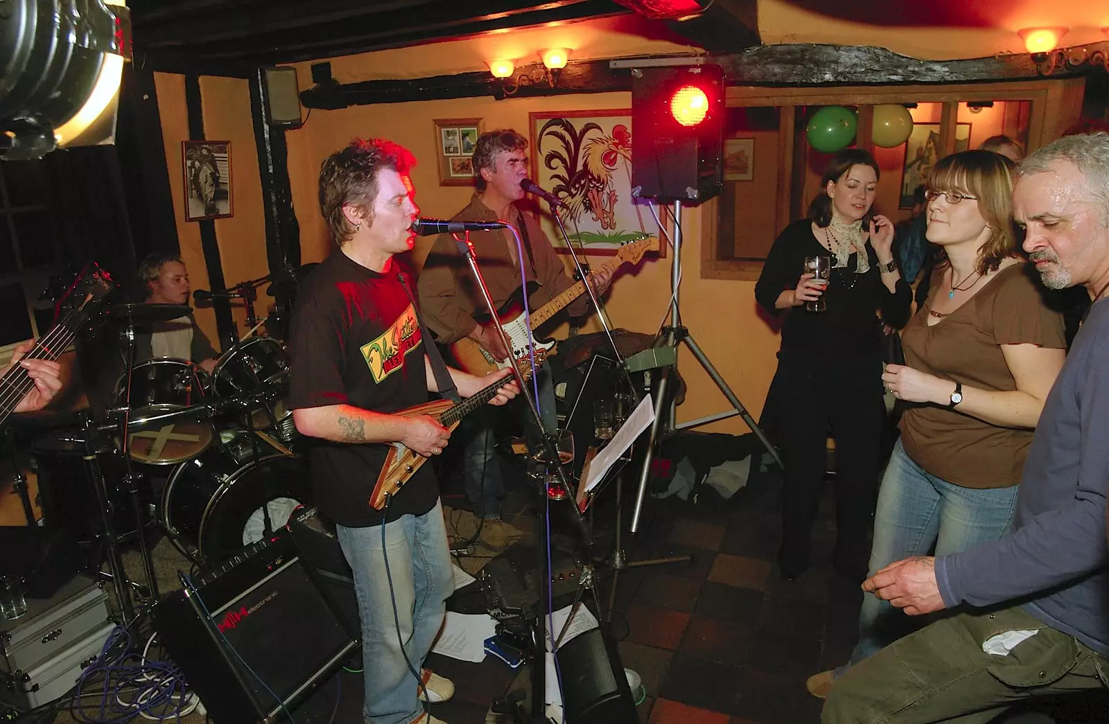 The dancing crowd, from GR8 at the Cock and The BBs do a Live Recording, Diss and Shelfanger, Norfolk - 4th February 2006