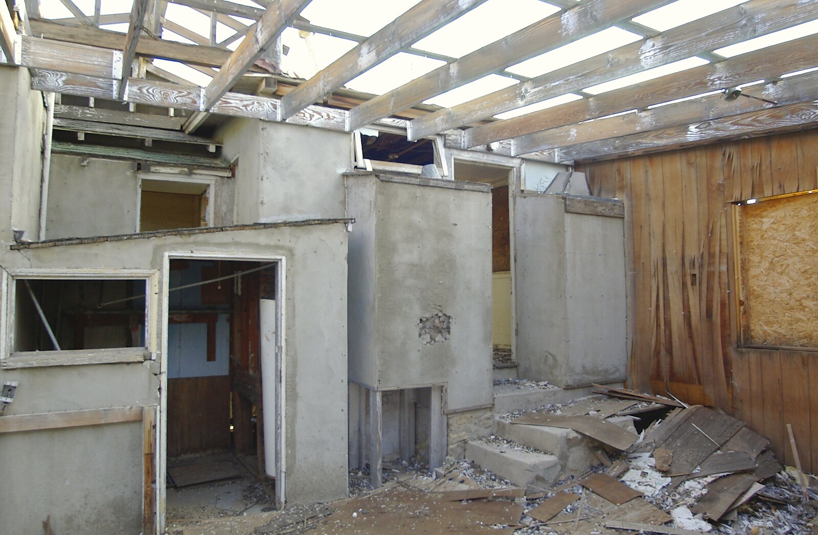 Dereliction from Mojave Desert: San Diego to Joshua Tree and Twentynine Palms, California, US - 5th March 2006