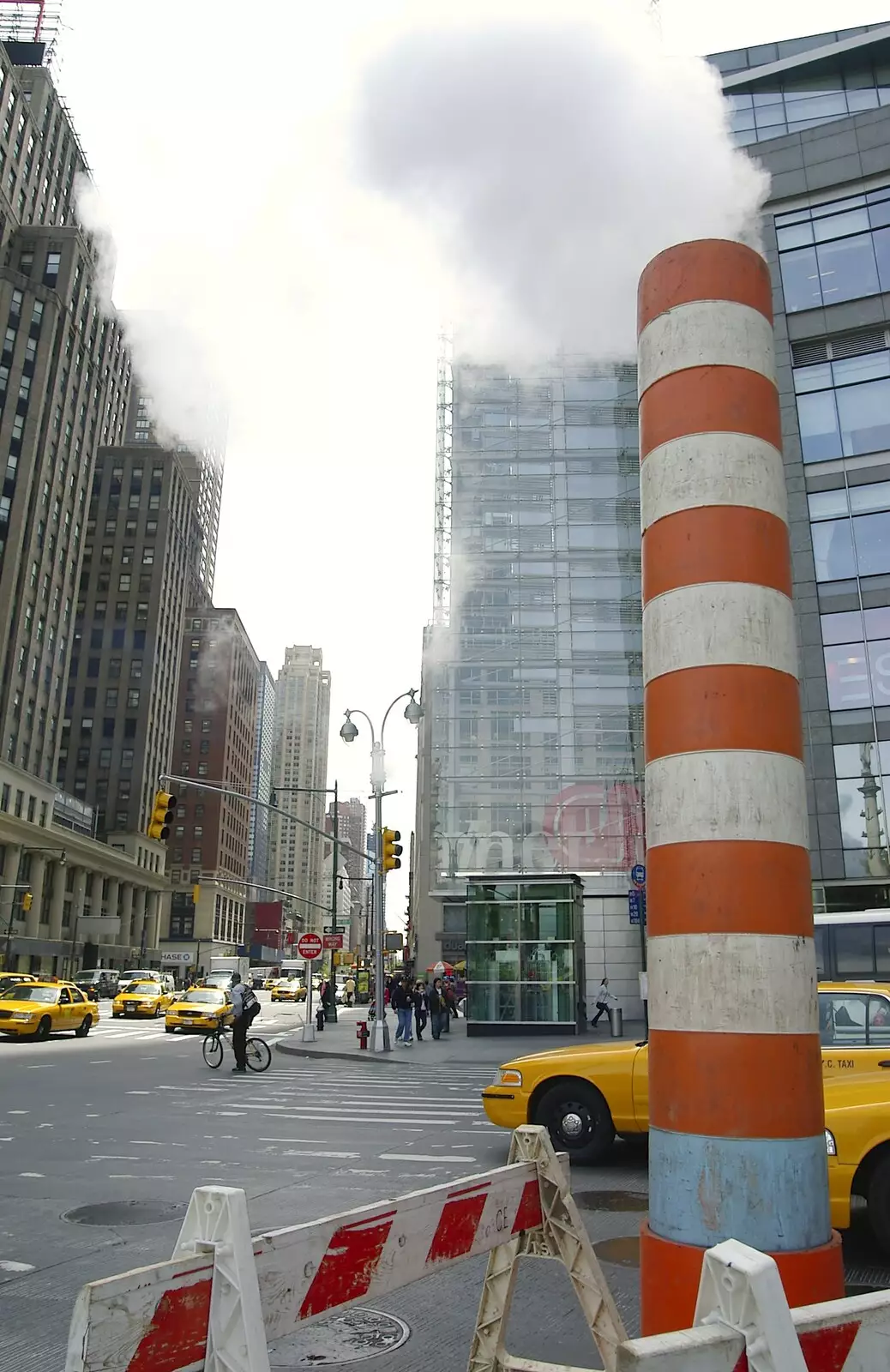 Another steaming pipe, from A Union Square Demo, Bryant Park and Columbus Circle, New York, US - 2nd May 2006