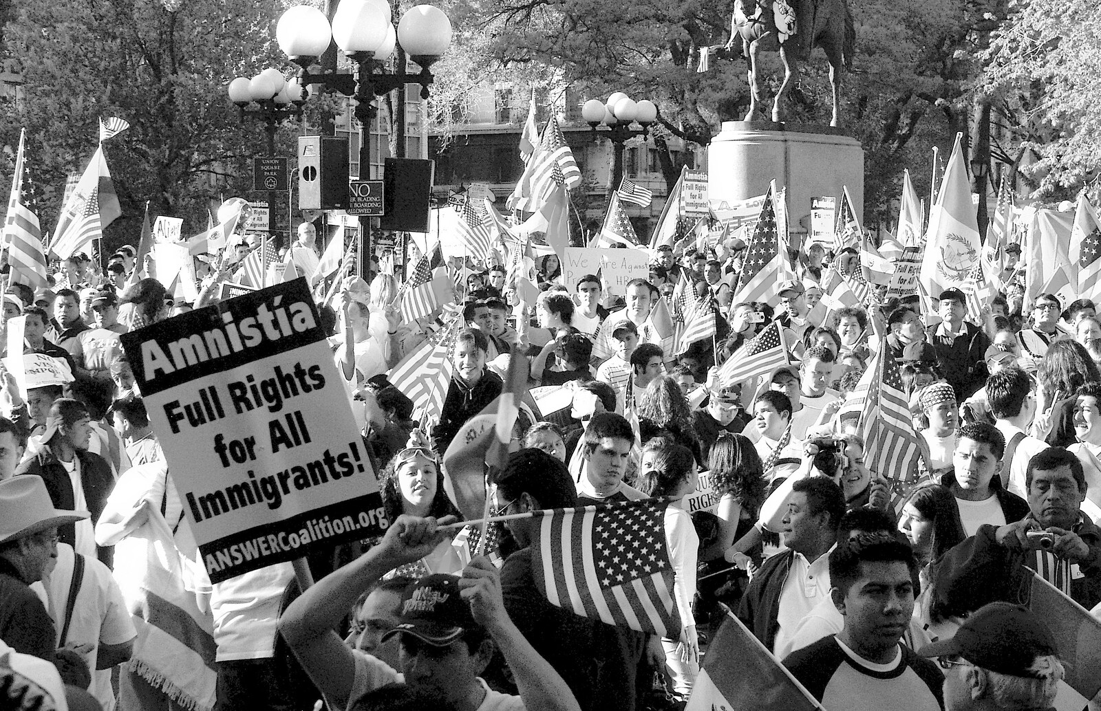 Massed flag waving from A Union Square Demo, Bryant Park and Columbus Circle, New York, US - 2nd May 2006