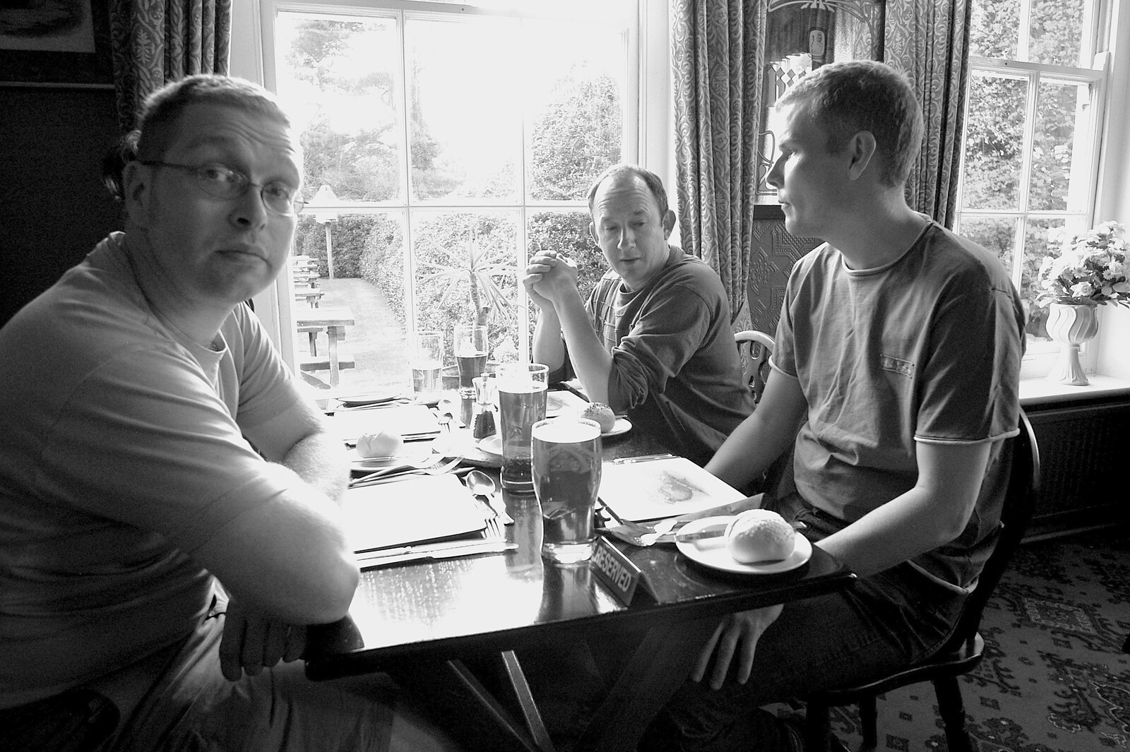 Marc, DH and Bill prepare for food from The BSCC does The Pheasant Hotel, Kelling, Norfolk - 6th May 2006