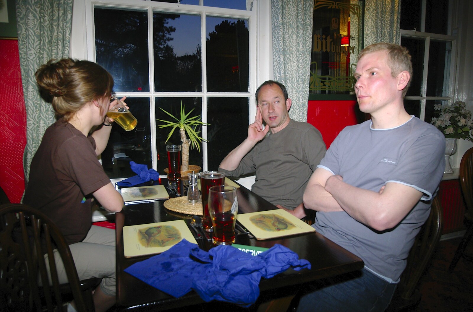 Sue, DH and Bill, who looks like he's got a strop from The BSCC does The Pheasant Hotel, Kelling, Norfolk - 6th May 2006