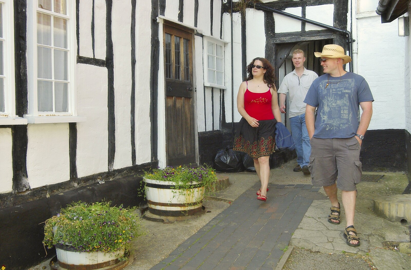 Roaming around timber-framed buildings from A Picnic by the Castle on a Hill, Framlingham, Suffolk - 17th June 2006