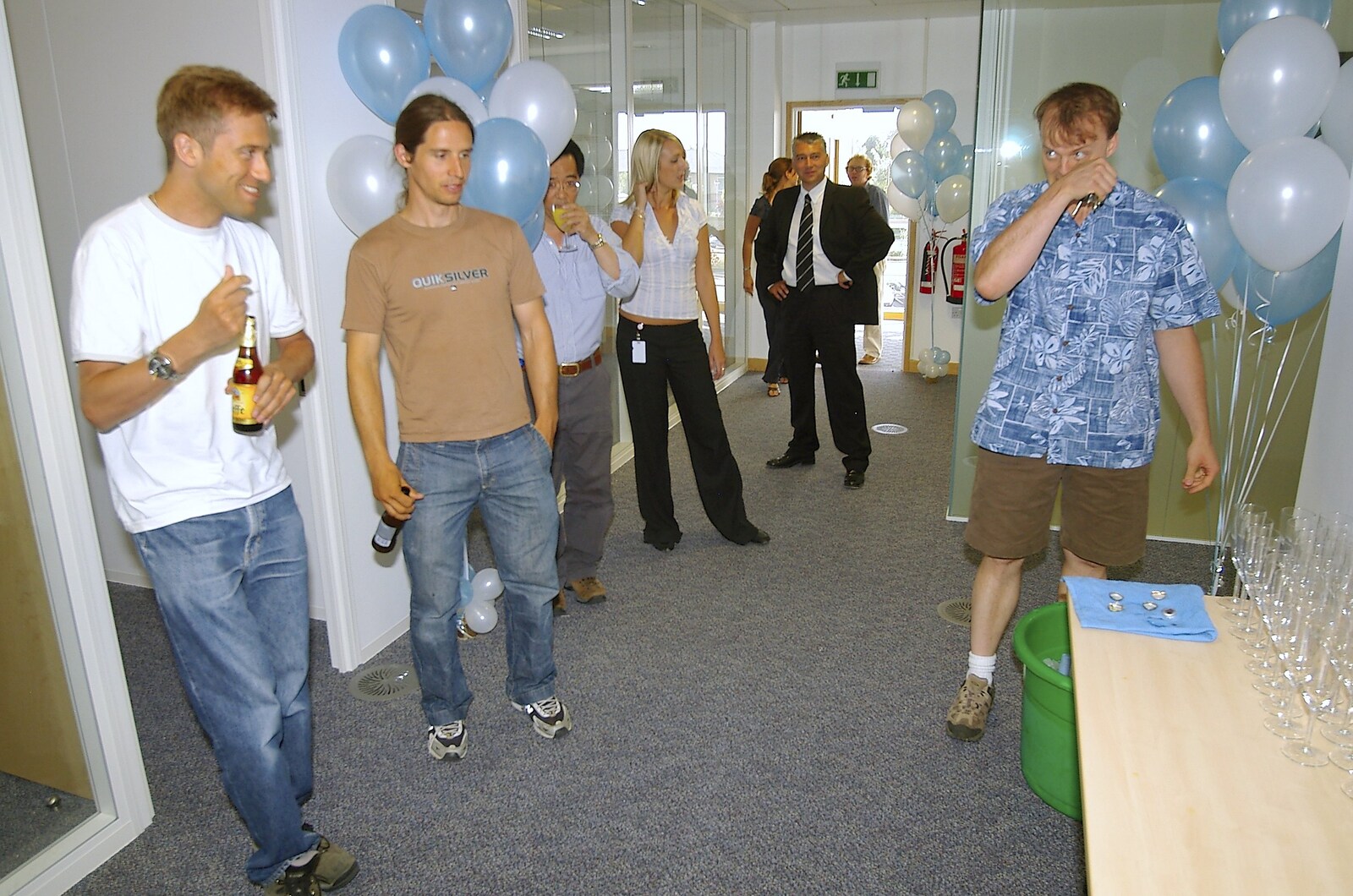 The queue for champagne from Qualcomm's New Office Party, Science Park, Milton Road, Cambridge - 3rd July 2006