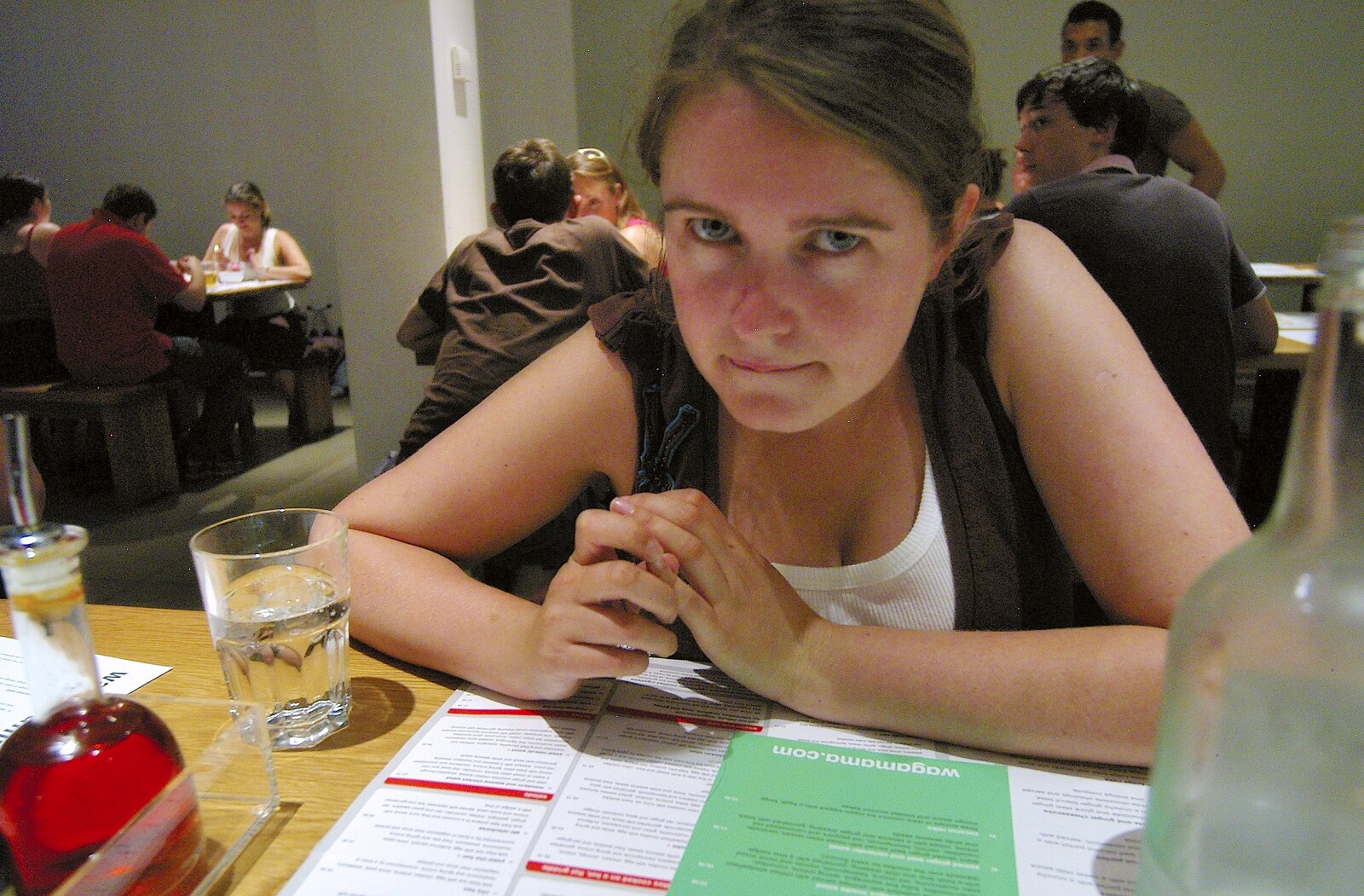 Choosing food in Wagamama's by the Festival Hall from A Trip on the London Eye and Bill's BBQ, London and Suffolk - 21st July 2006