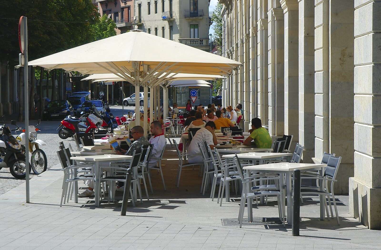 Café street life from Girona, Catalunya, Spain - 17th September 2006