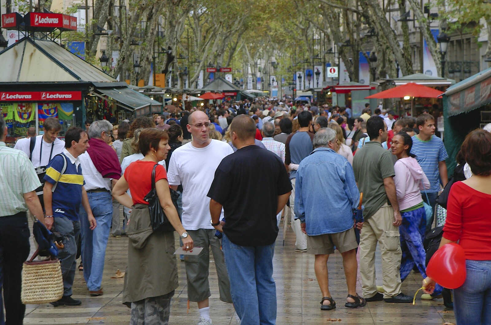 The crowds on La Rambla from Two Days in Barcelona, Catalunya, Spain - 22nd September 2006