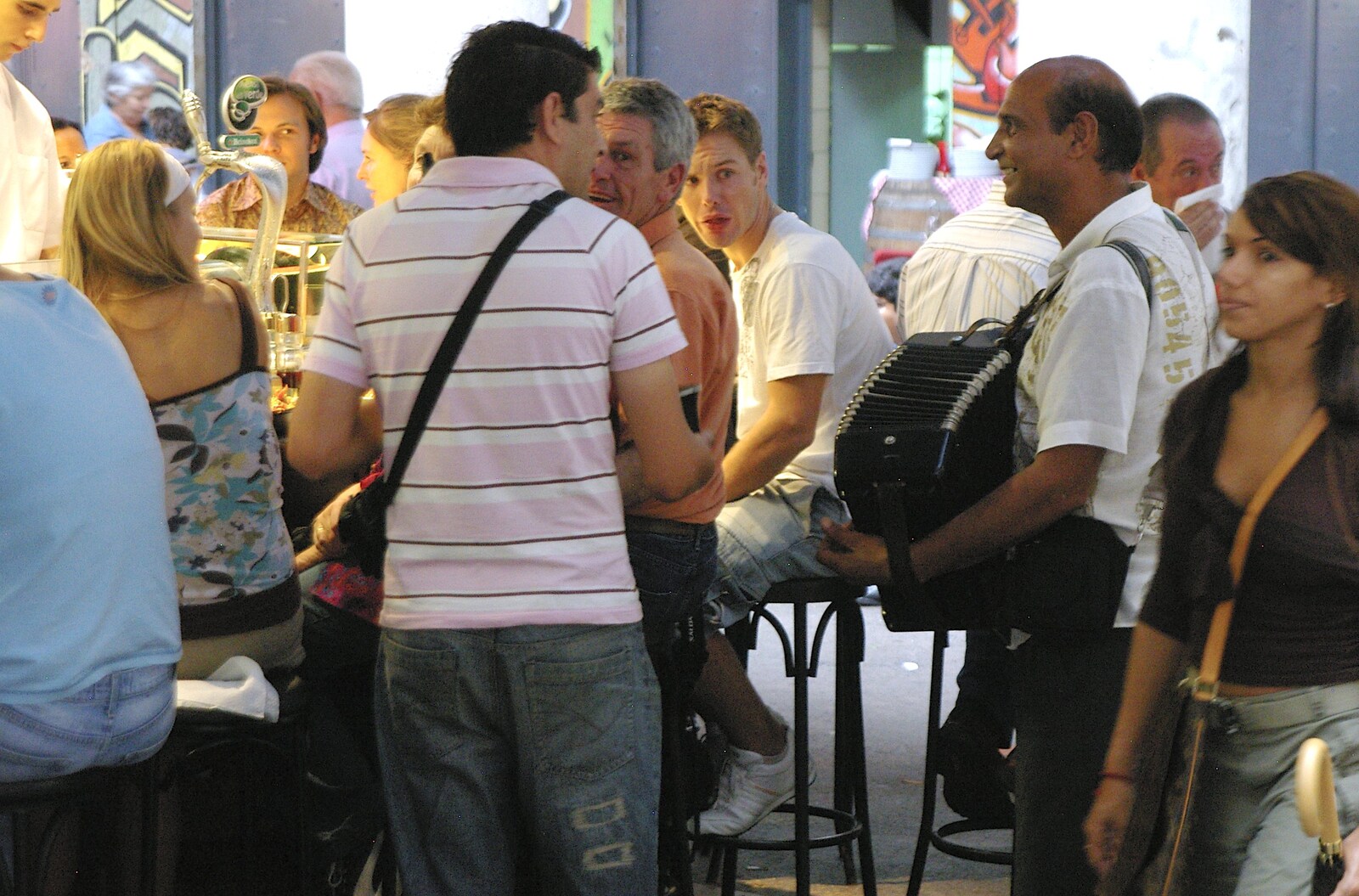 An accordionist does the rounds from Two Days in Barcelona, Catalunya, Spain - 22nd September 2006