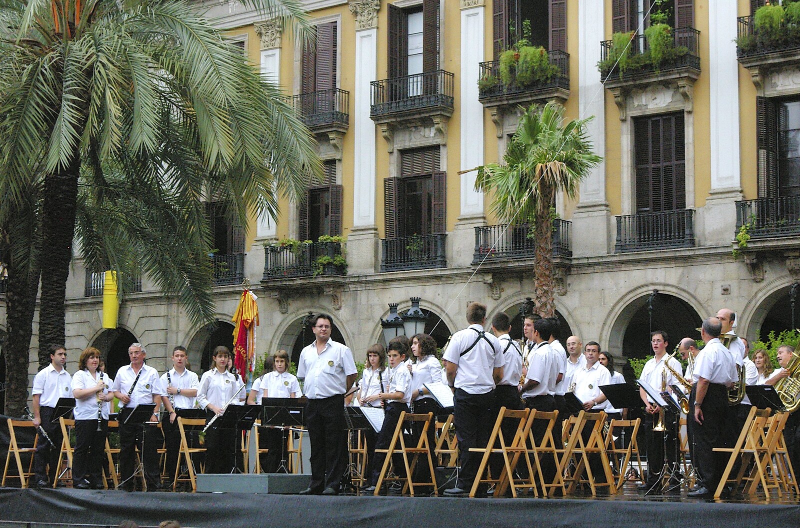 A wind band does a performance in Plaça Réia from Two Days in Barcelona, Catalunya, Spain - 22nd September 2006