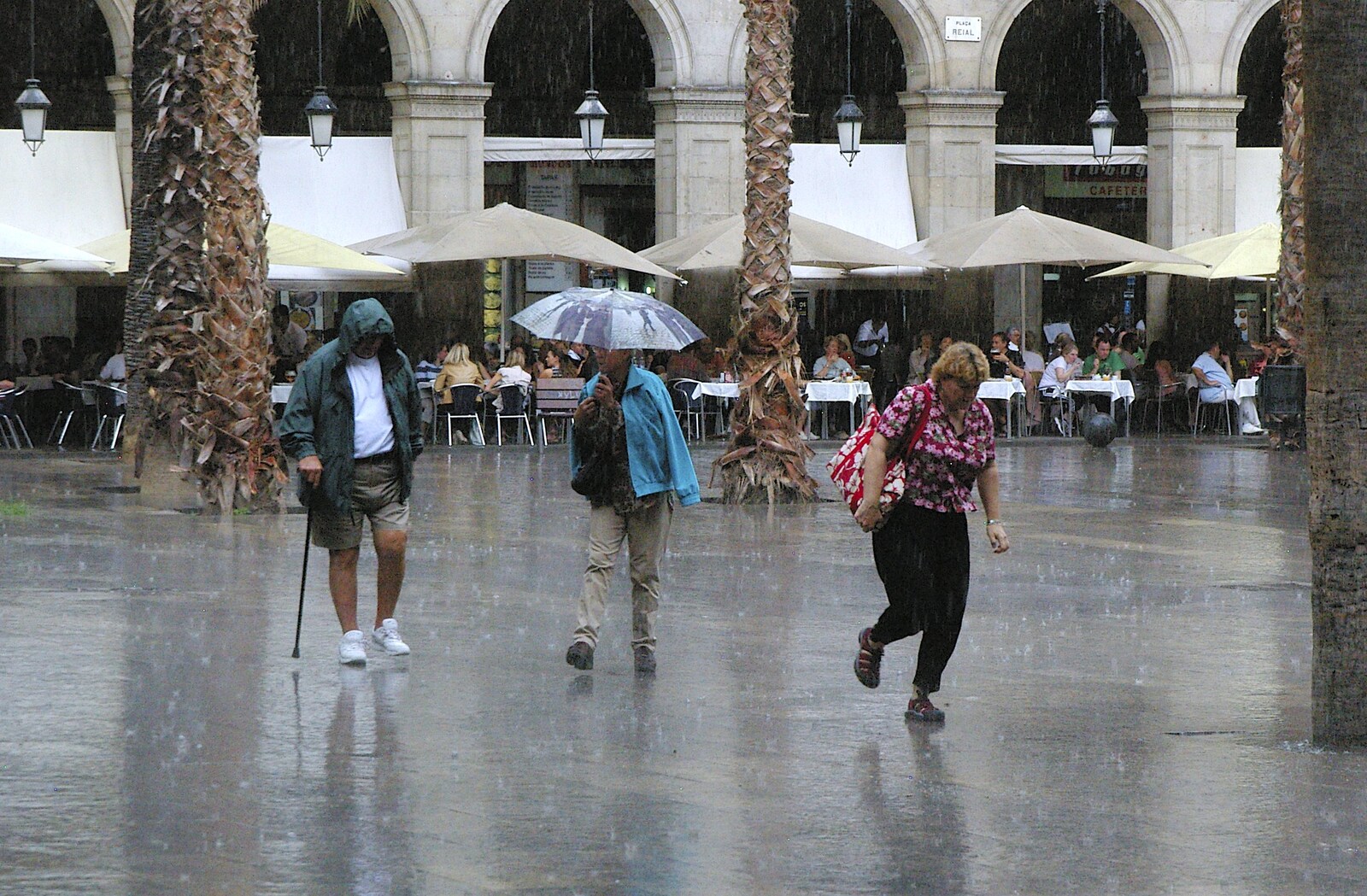 People run from the rain from Two Days in Barcelona, Catalunya, Spain - 22nd September 2006
