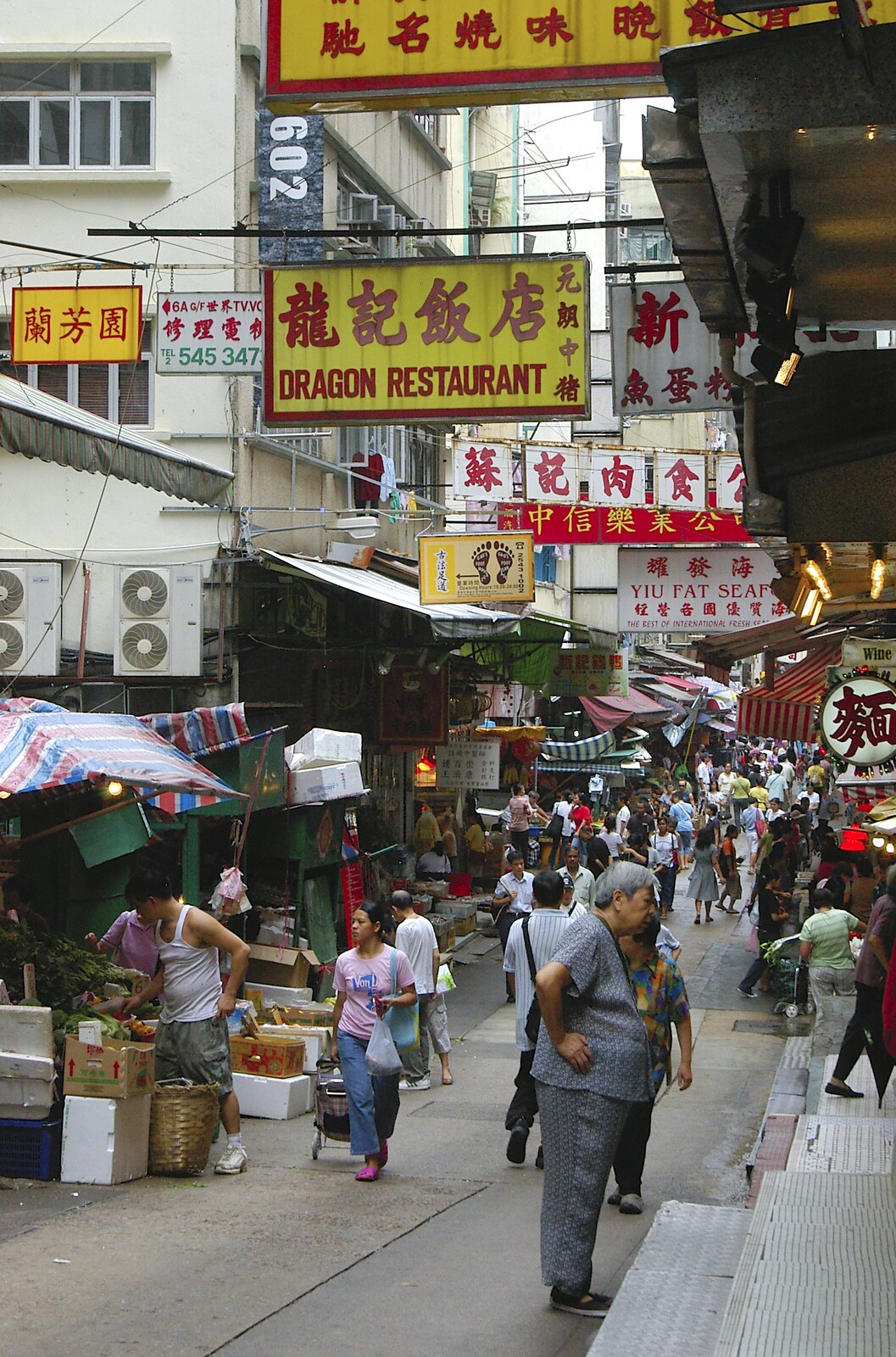 Market streets from Lan Kwai Fong Market, Hong Kong, China - 4th October 2006