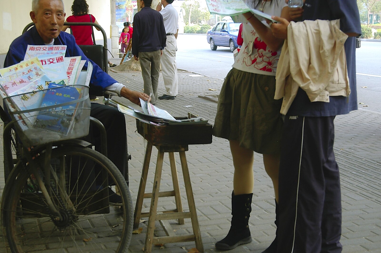 An old dude sells pamphlets from A Few Days in Nanjing, Jiangsu Province, China - 7th October 2006