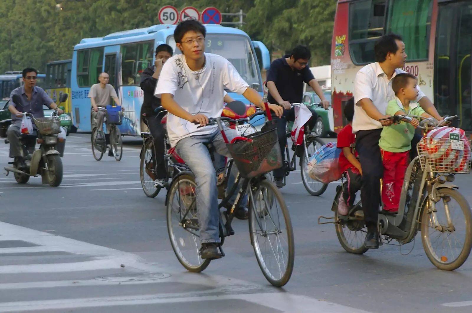 More Nanjing cyclists, from A Few Days in Nanjing, Jiangsu Province, China - 7th October 2006