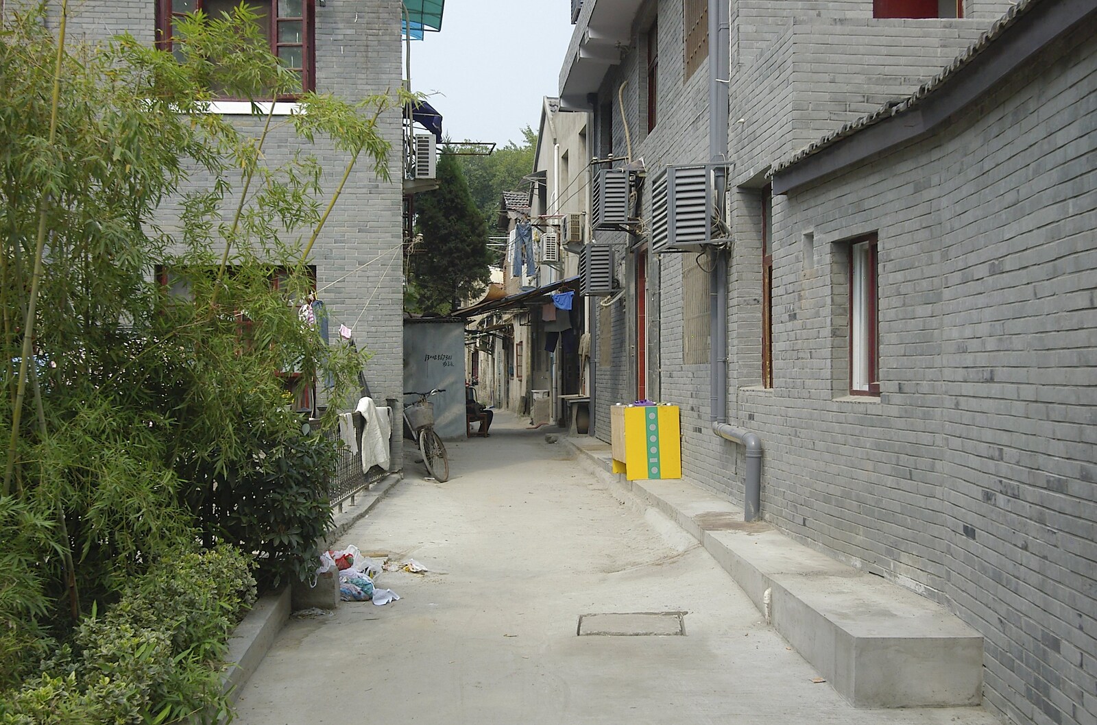 A suburban back street from A Few Days in Nanjing, Jiangsu Province, China - 7th October 2006