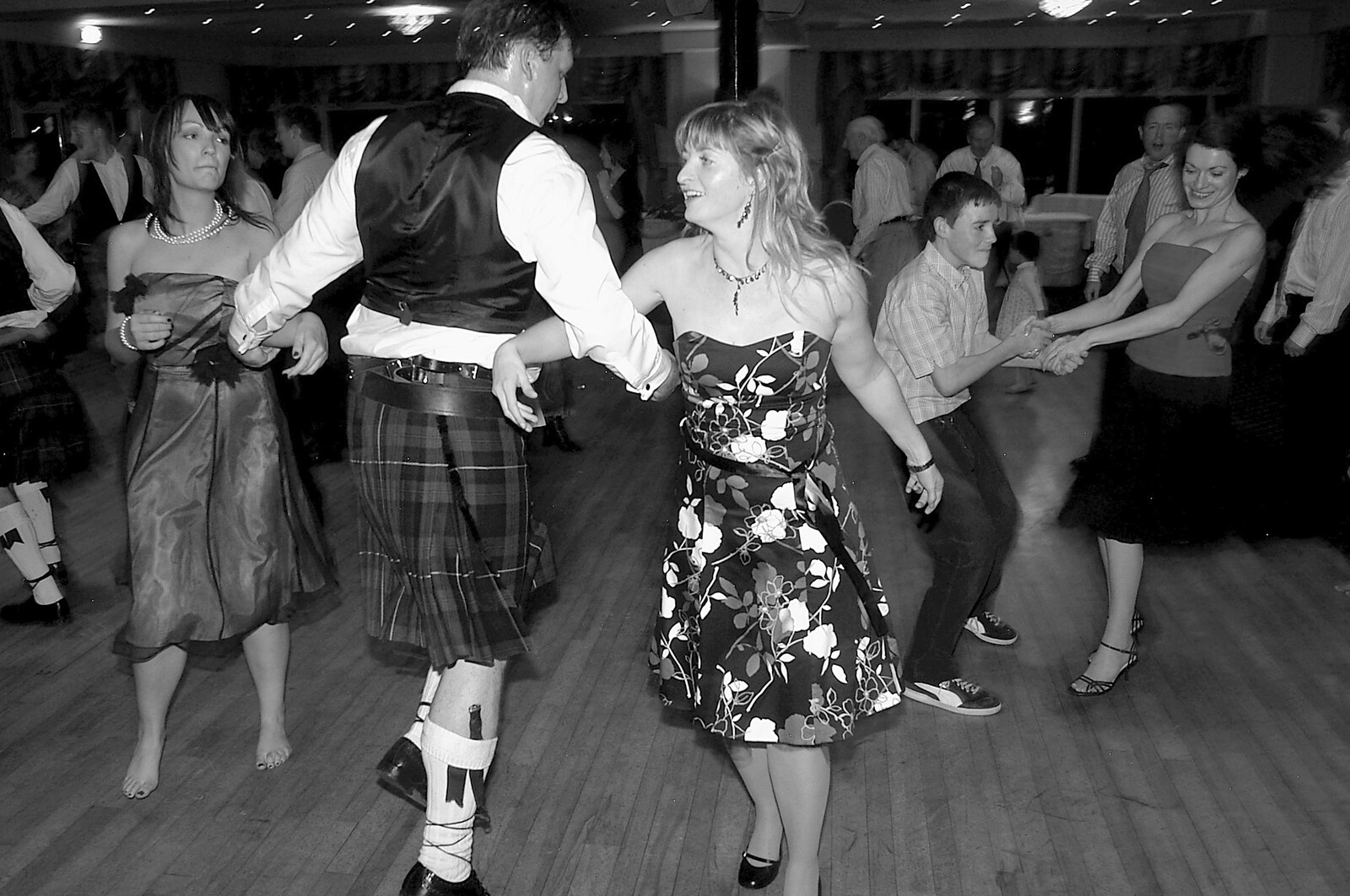 Loads of ceilidh dancing from Caroline and Chris's Wedding, Spanish Point, County Clare, Ireland - 26th October 2006