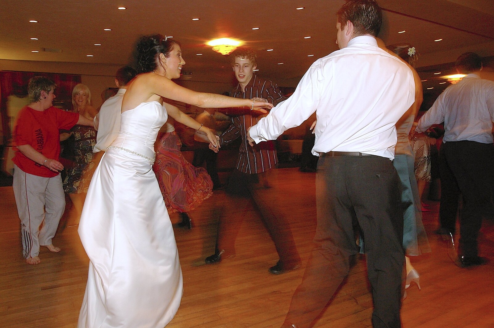 More ceilidh action from Caroline and Chris's Wedding, Spanish Point, County Clare, Ireland - 26th October 2006