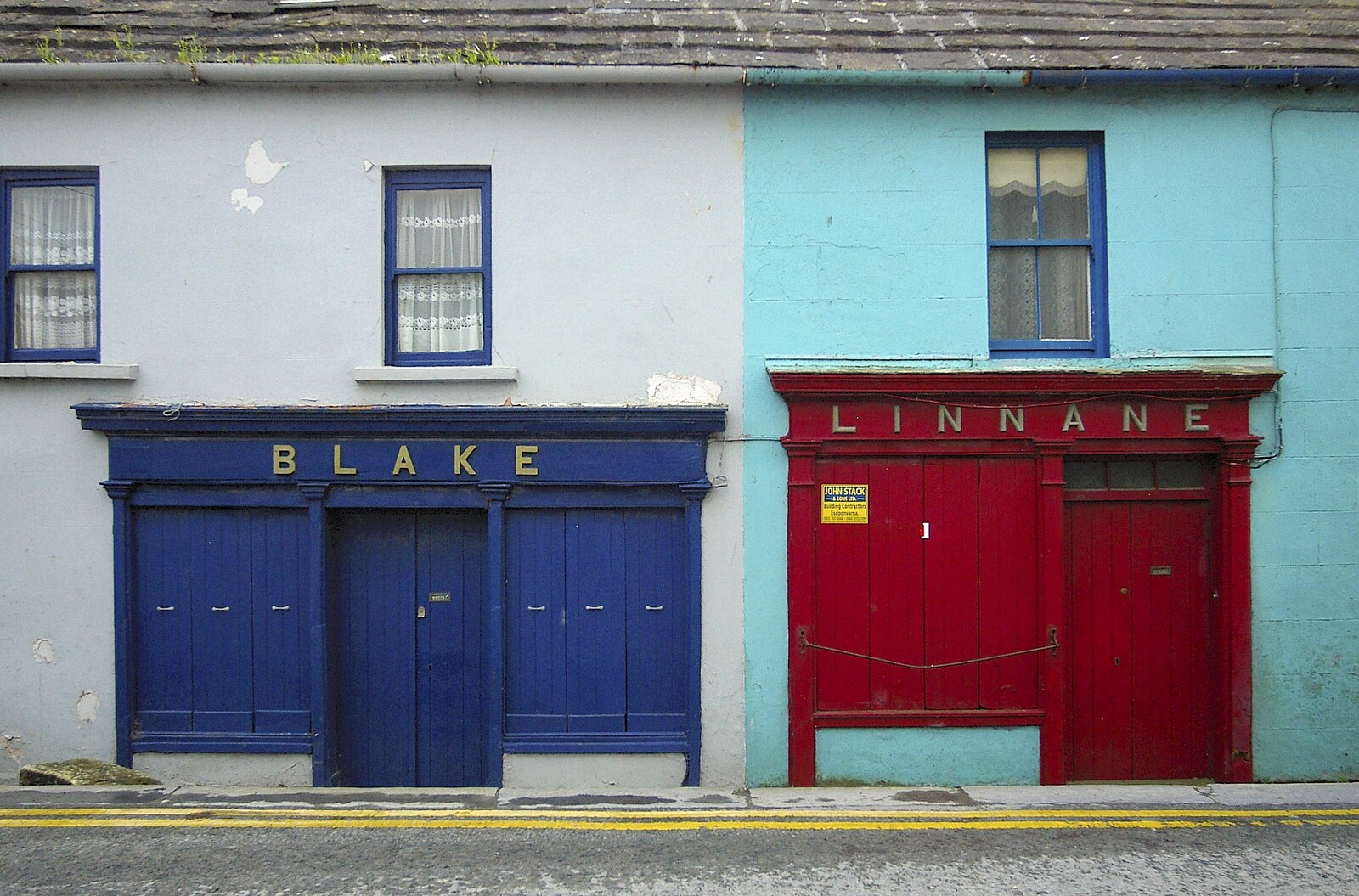 Blake and Linnane: two closed shops in Ennistymon from Corofin, Ennistymon and The Burran, County Clare, Western Ireland - 27th October 2006