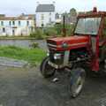 An abandoned Massey-Ferguson 165 tractor, Corofin, Ennistymon and The Burran, County Clare, Western Ireland - 27th October 2006