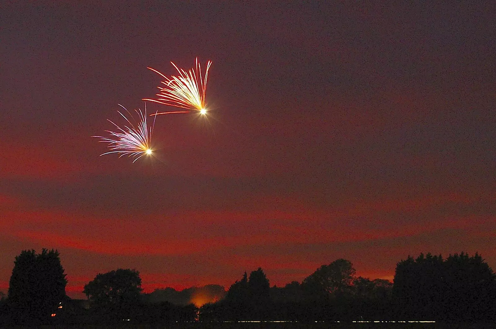 Fireworks highlight Humphrey's light pollution, from Apples, Isobel's Birthday and  Remembrance Day, Cambridge and Diss, Norfolk - 11th November 2006