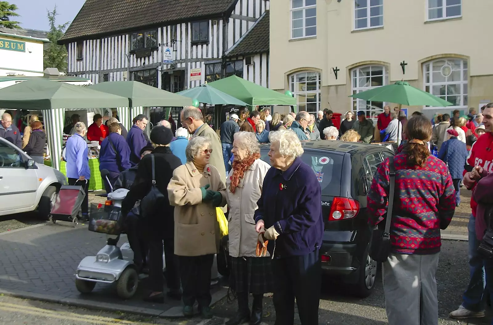 Market stalls, from Apples, Isobel's Birthday and  Remembrance Day, Cambridge and Diss, Norfolk - 11th November 2006