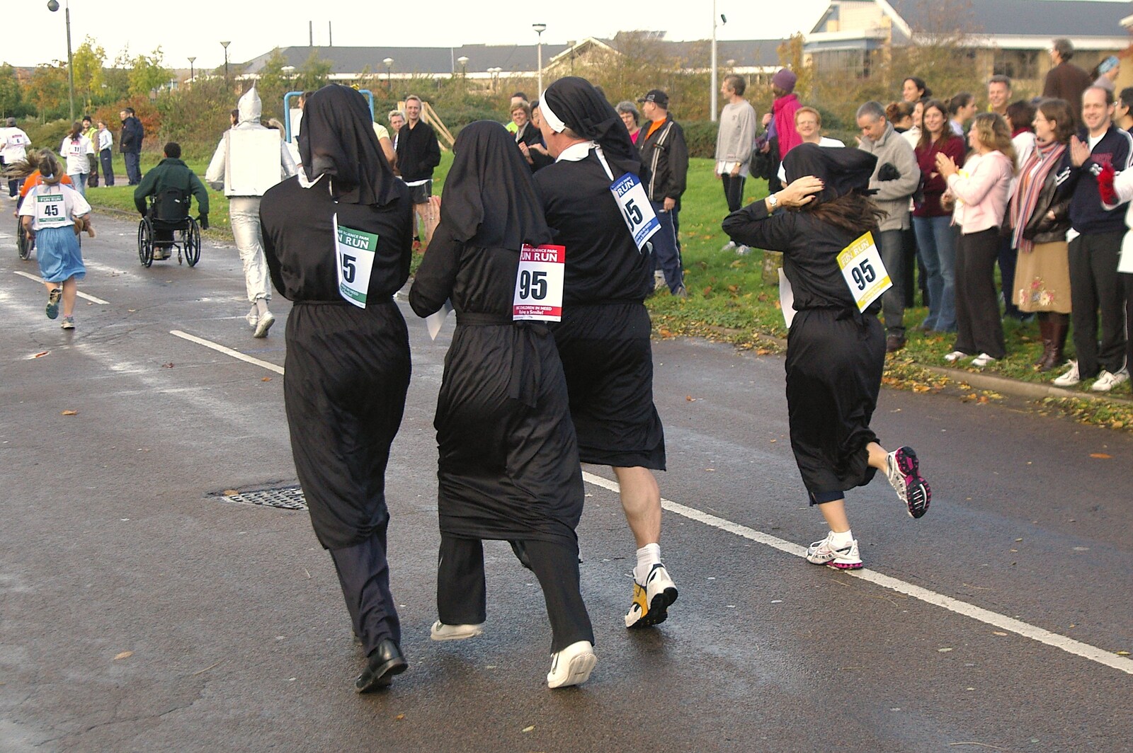 The nuns run off from Cambridge Science Park "Children in Need" Fun Run, Milton Road, Cambridge - 17th November 2006