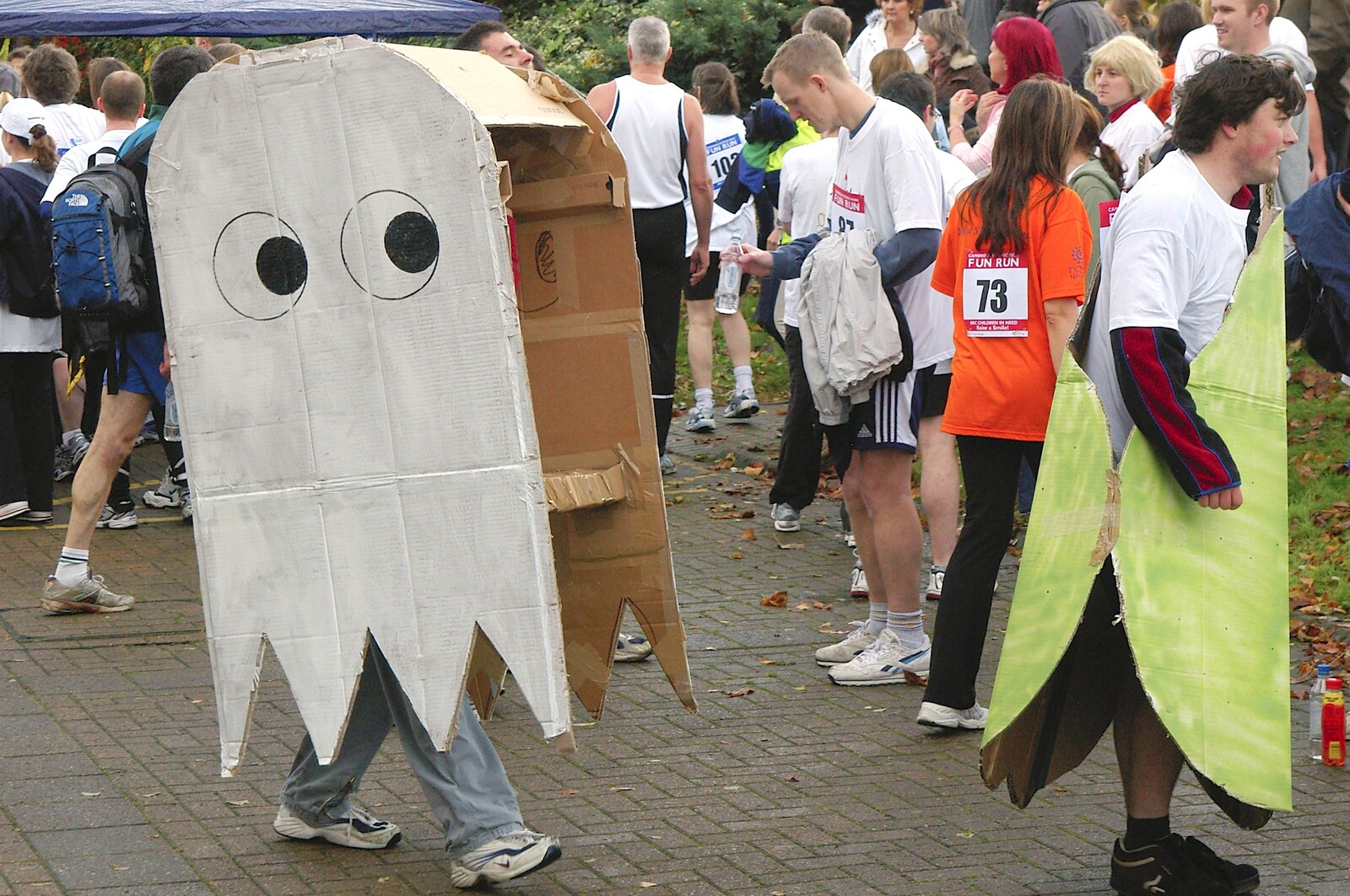 Another ghost roams around from Cambridge Science Park "Children in Need" Fun Run, Milton Road, Cambridge - 17th November 2006