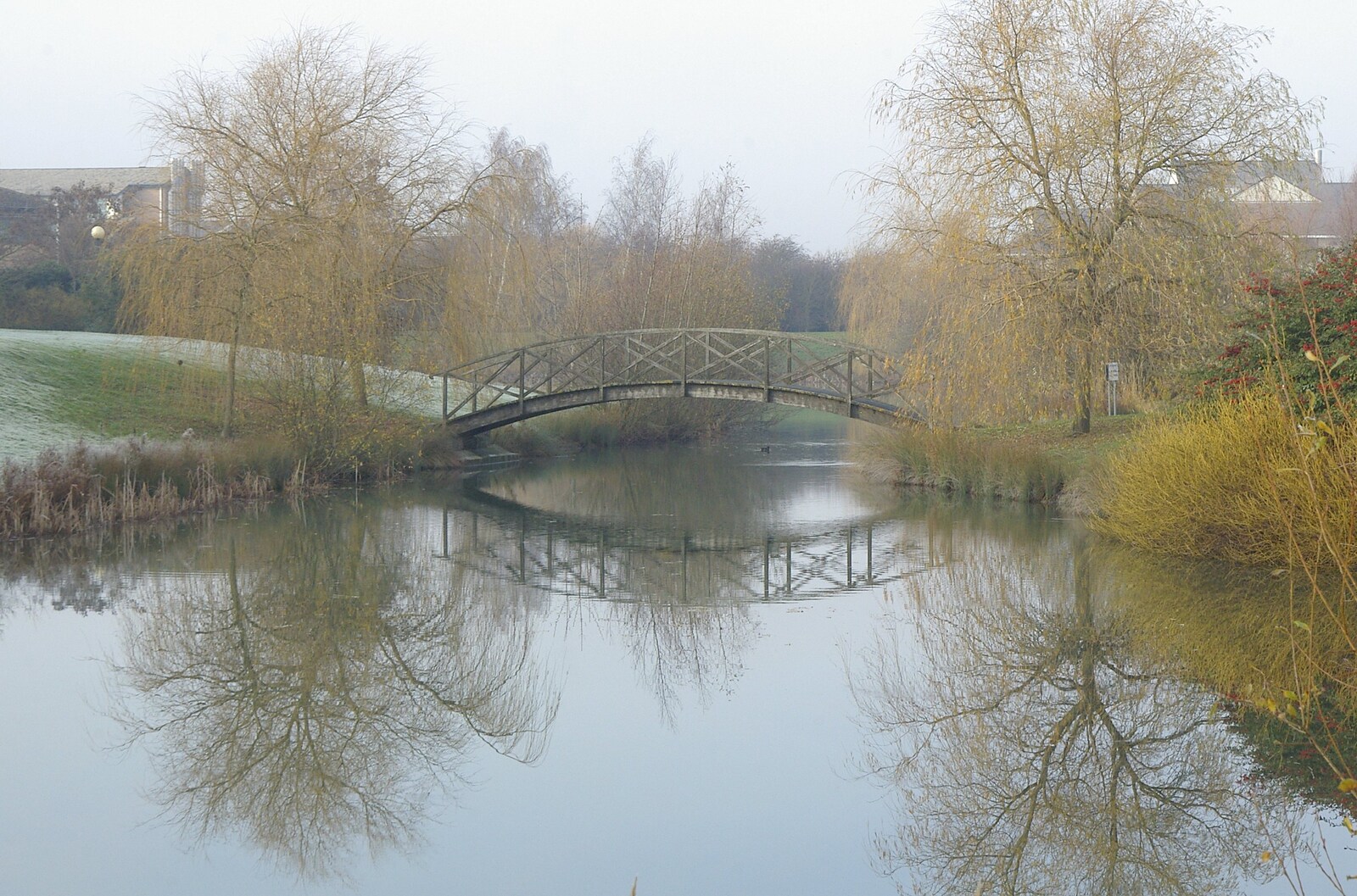 The Science Park bridge looks like Monet from Bill's Party, Papworth Everard, Cambridgeshire - 9th December 2006