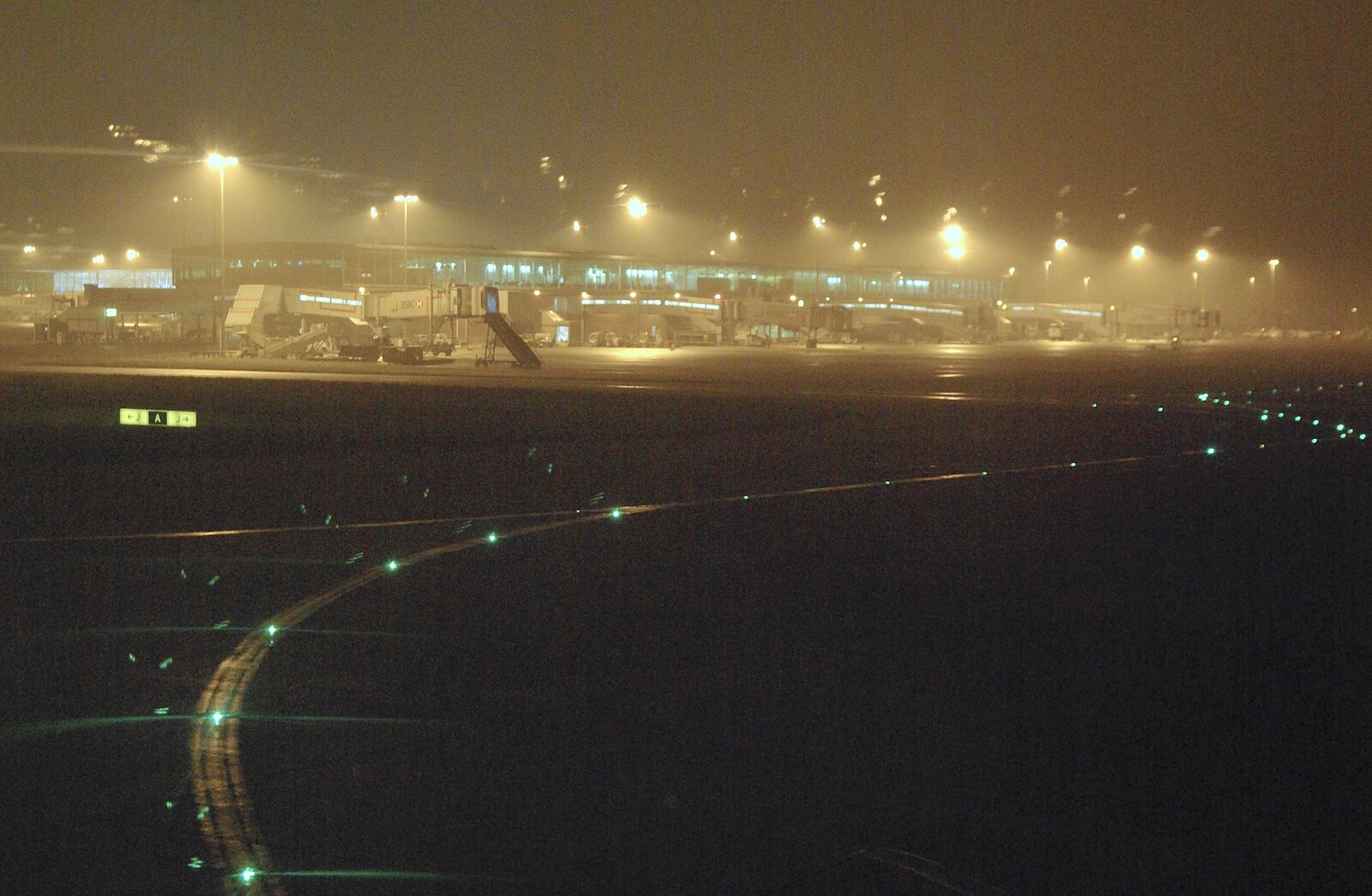 Back at a foggy Stansted Airport from The BBs at the Park Hotel, and Christmas in Blackrock, Dublin, Ireland - 25th December 2006