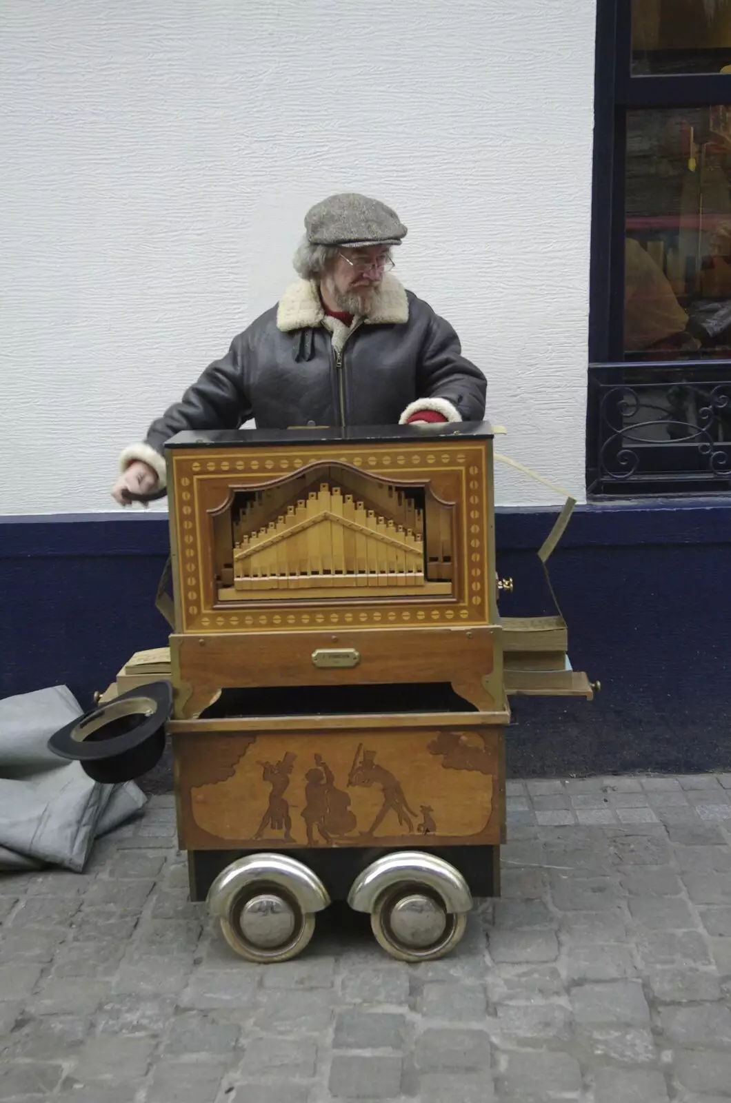 A Brussels organ grinder, from The Christmas Markets of Brussels, Belgium - 1st January 2007