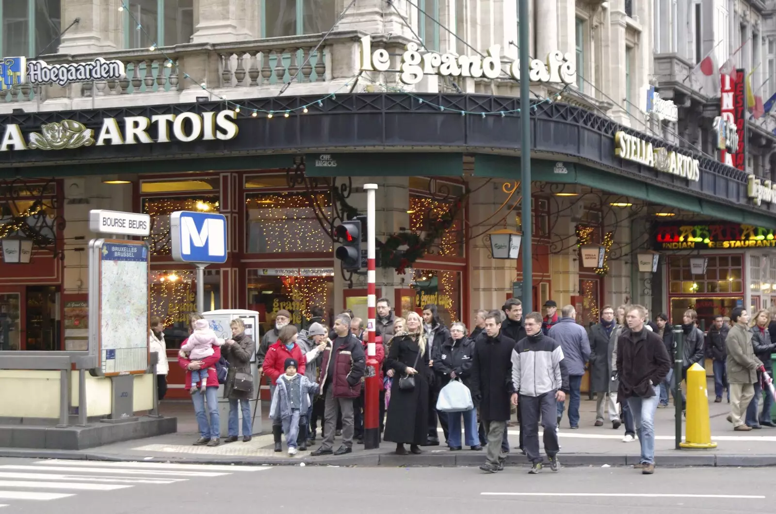 People wait to cross the road, from The Christmas Markets of Brussels, Belgium - 1st January 2007