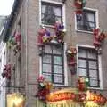 Near the Manneken Pis, Santas climb the walls, The Christmas Markets of Brussels, Belgium - 1st January 2007