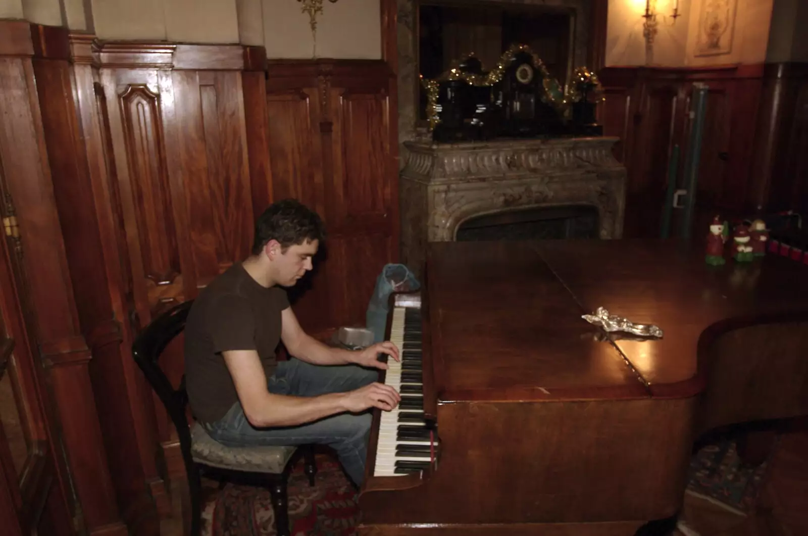 Pieter plays a bit of piano, from The Christmas Markets of Brussels, Belgium - 1st January 2007