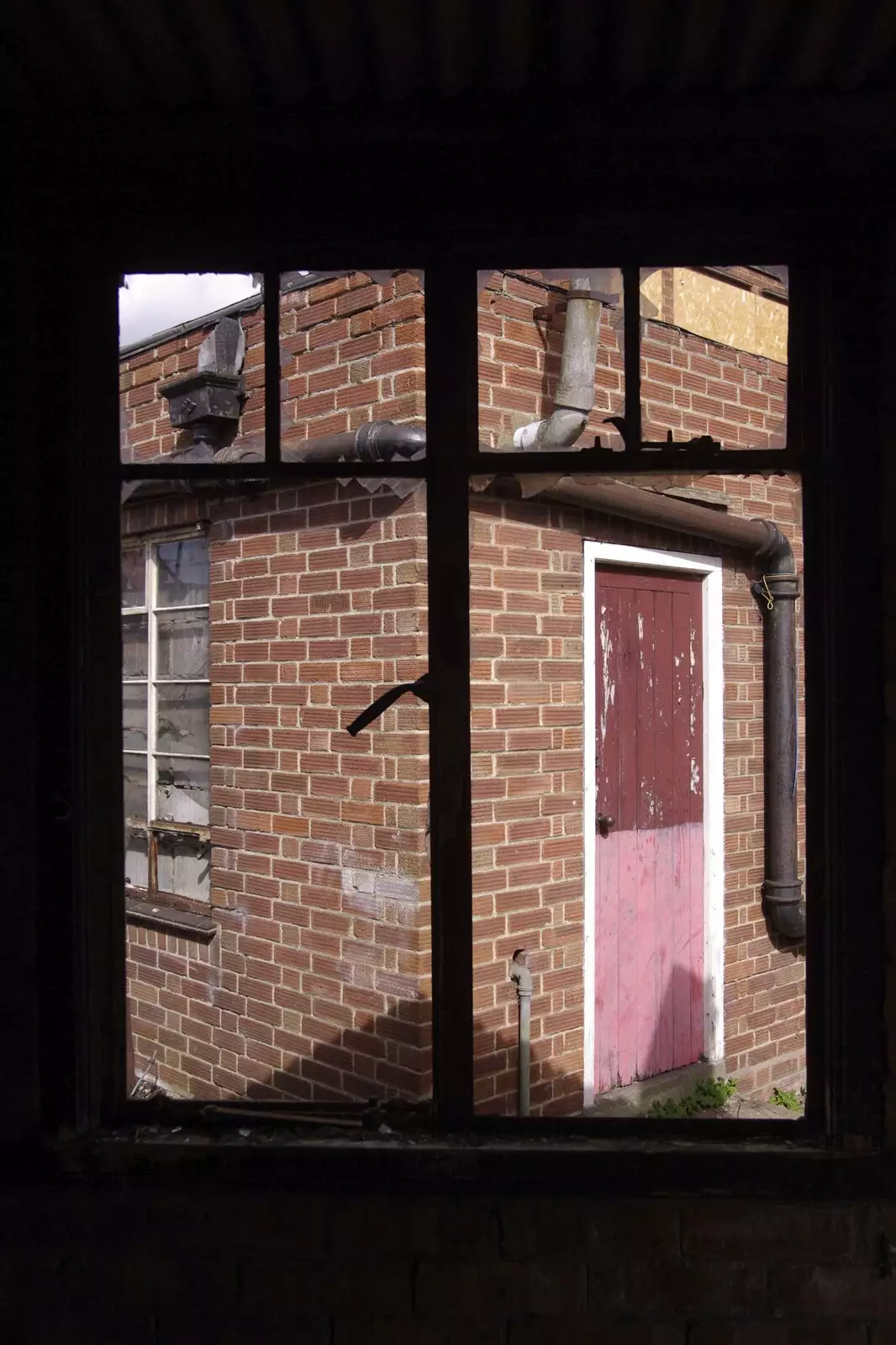 A view from the garage, from The Derelict Salam Newsagents, Perne Road, Cambridge - 18th March 2007