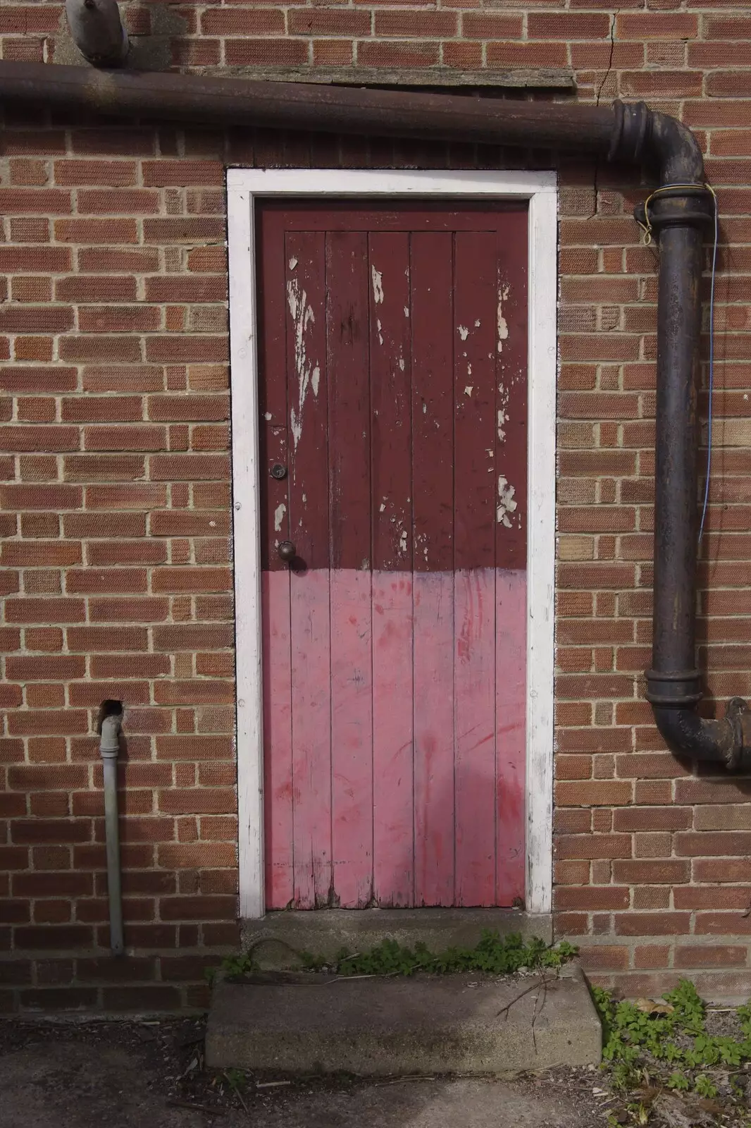 Two-tone door, from The Derelict Salam Newsagents, Perne Road, Cambridge - 18th March 2007