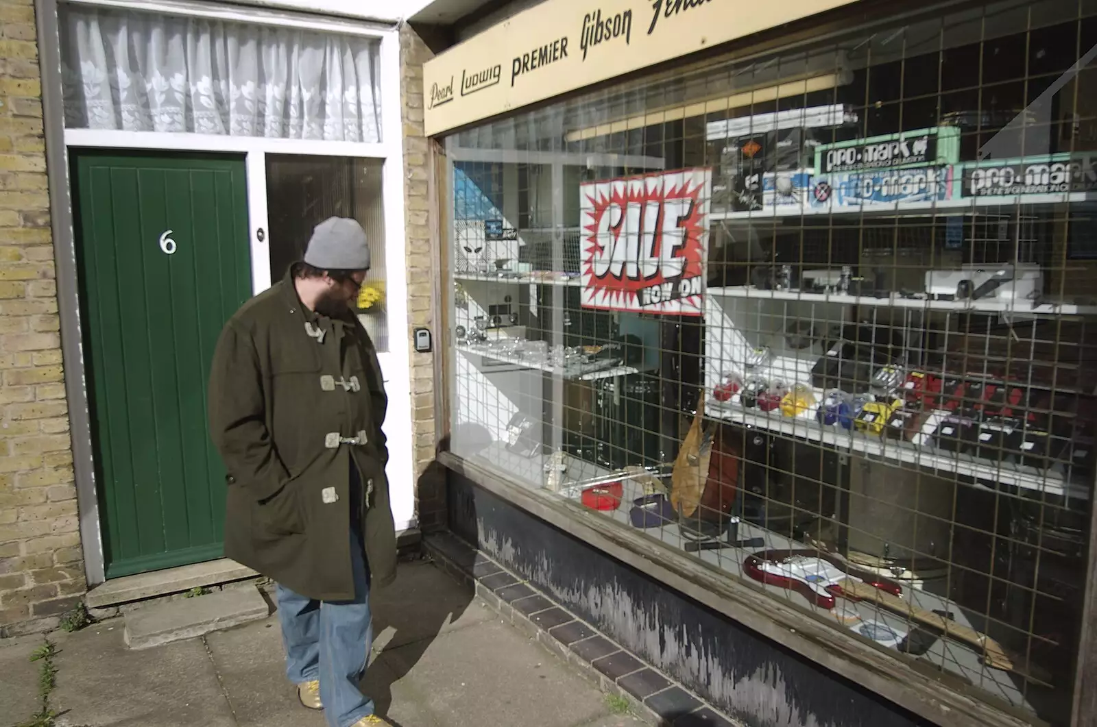 Noddy looks in a second hand shop, from The Derelict Salam Newsagents, Perne Road, Cambridge - 18th March 2007