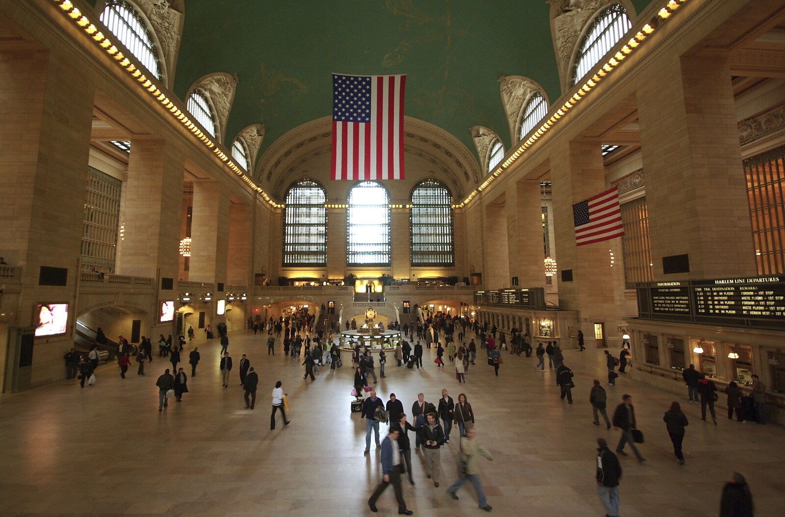 Persian Day Parade, Upper East Side and Midtown, New York, US - 25th March 2007: Another view of the Grand Central concourse