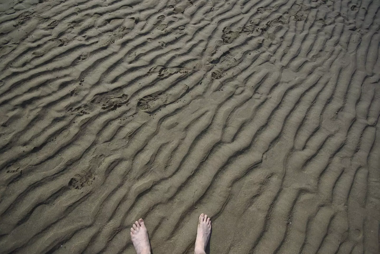 Nosher's feet, and rippled sand, from A Trip to The Barbican, Plymouth, Devon - 6th April 2007