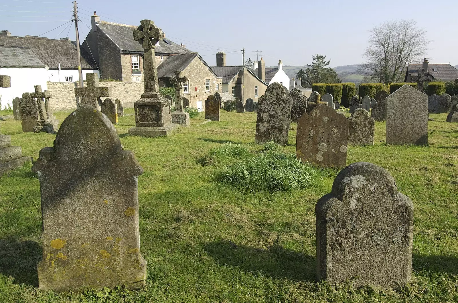 Chagford graveyard, from A Walk up Sheepstor and Visiting Sis and Matt, Dartmoor and Chagford, Devon - 9th April 2007