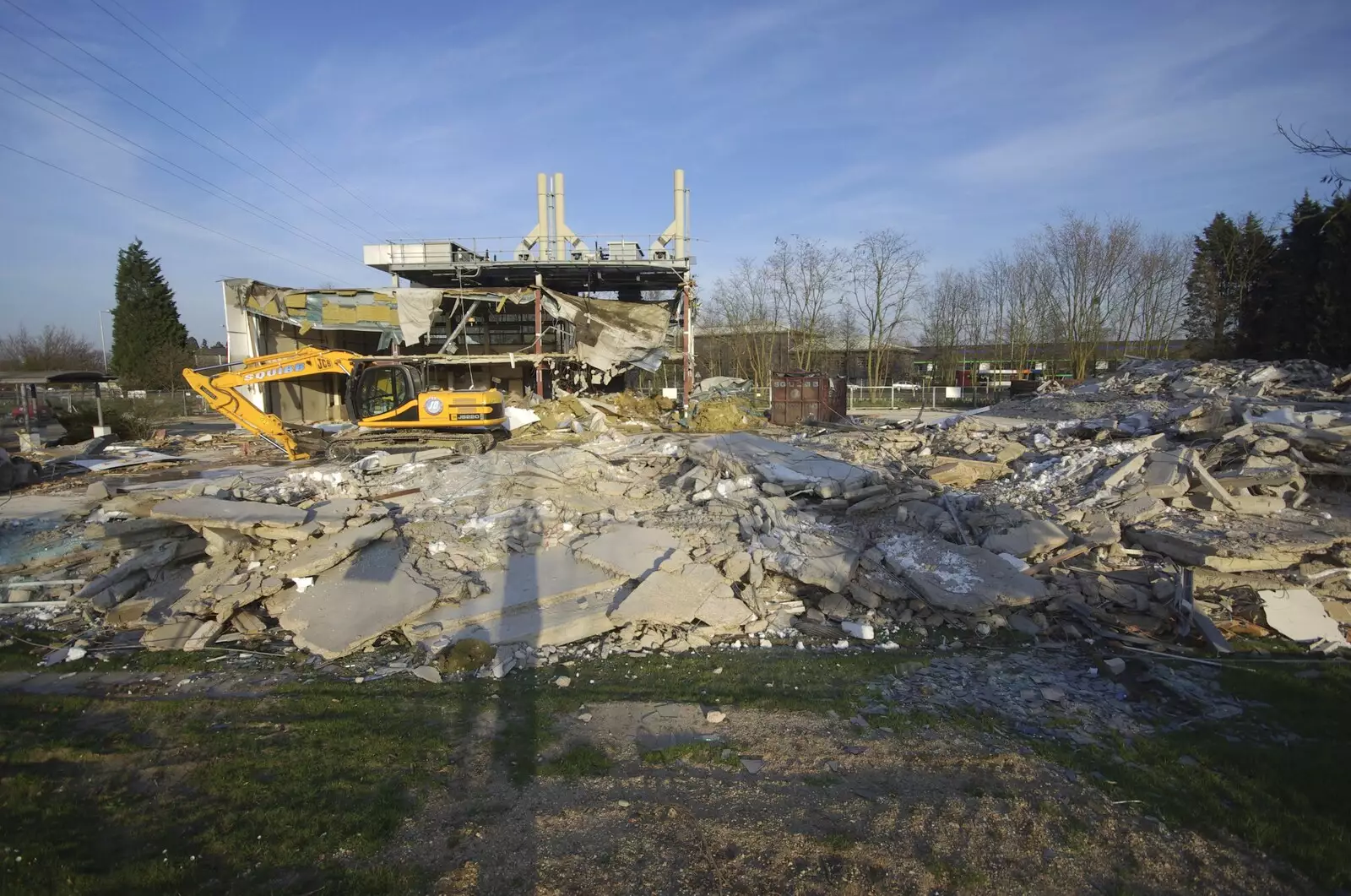 The scene after day one, from Science Park Demolition, Bjarne Stroustrup, and Taptu/Qualcomm Miscellany, Cambridge - 29th April 2007