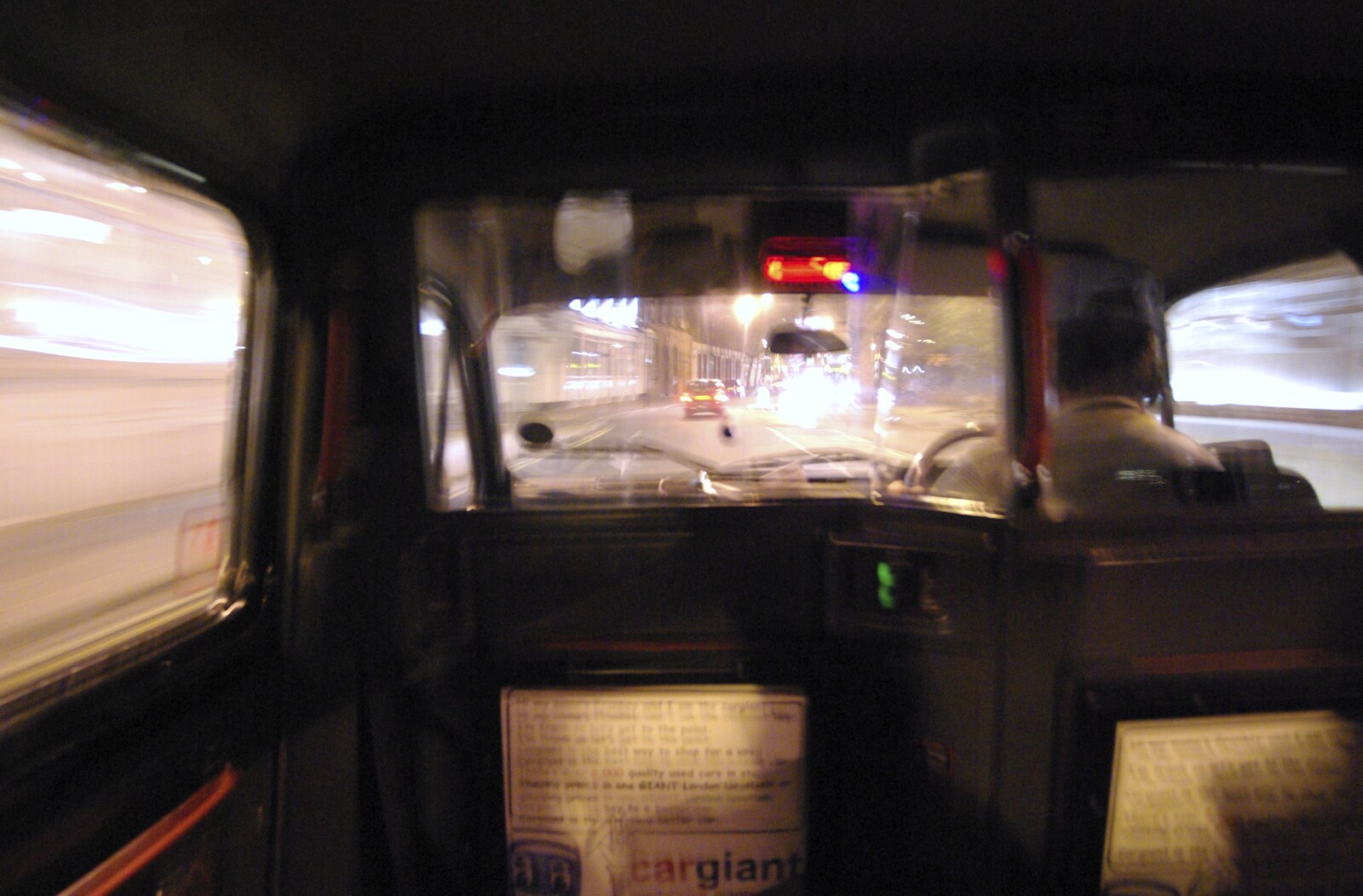 May Miscellany: London, Louise's Birthday, Norwich, and Steve Winwood, Islington and Cambridge - May 2007: London streets through a taxi's windscreen