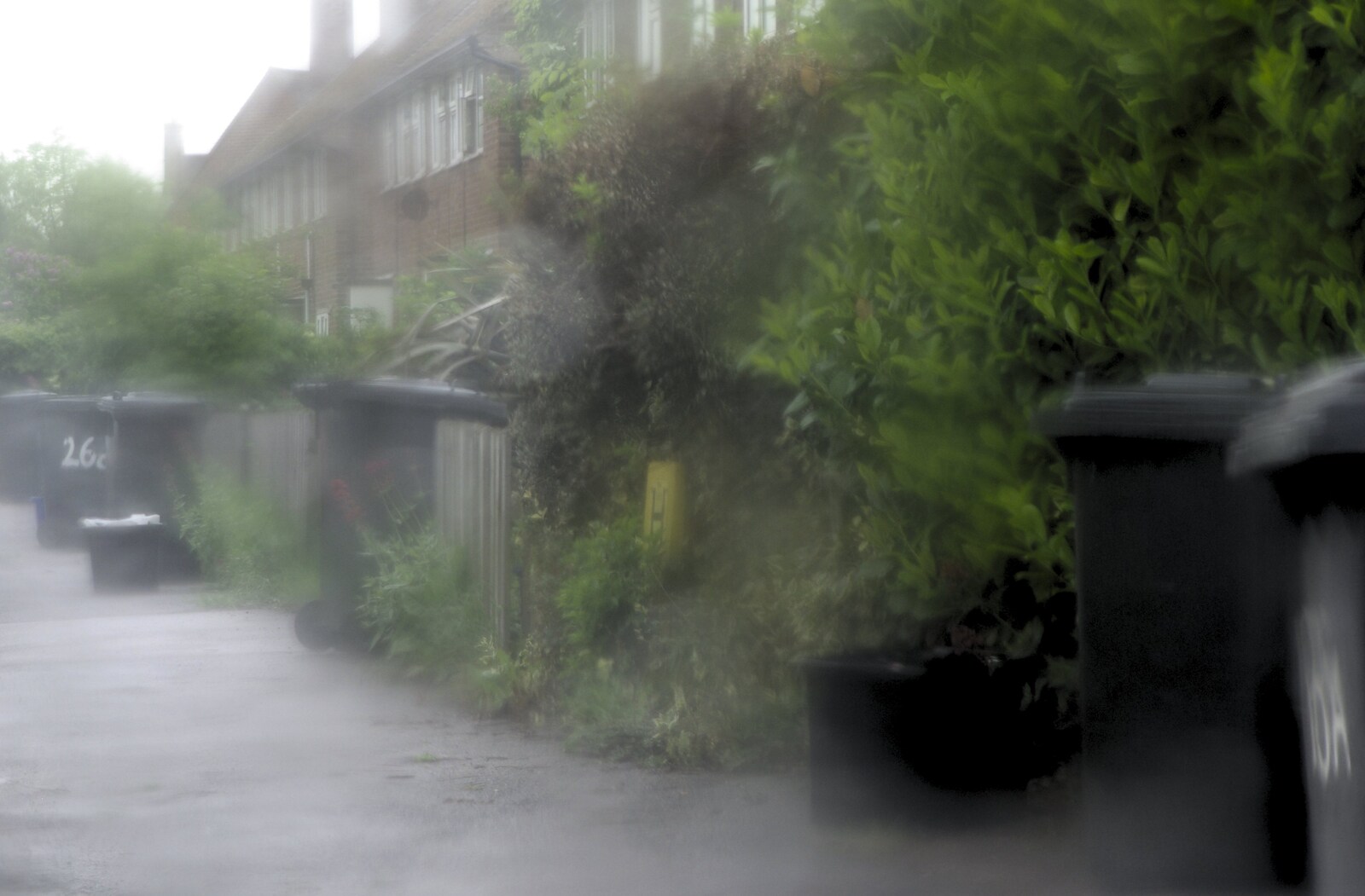 May Miscellany: London, Louise's Birthday, Norwich, and Steve Winwood, Islington and Cambridge - May 2007: The wheelie bins of Ward Road, Cambridge, through a rain-swept car windscreen