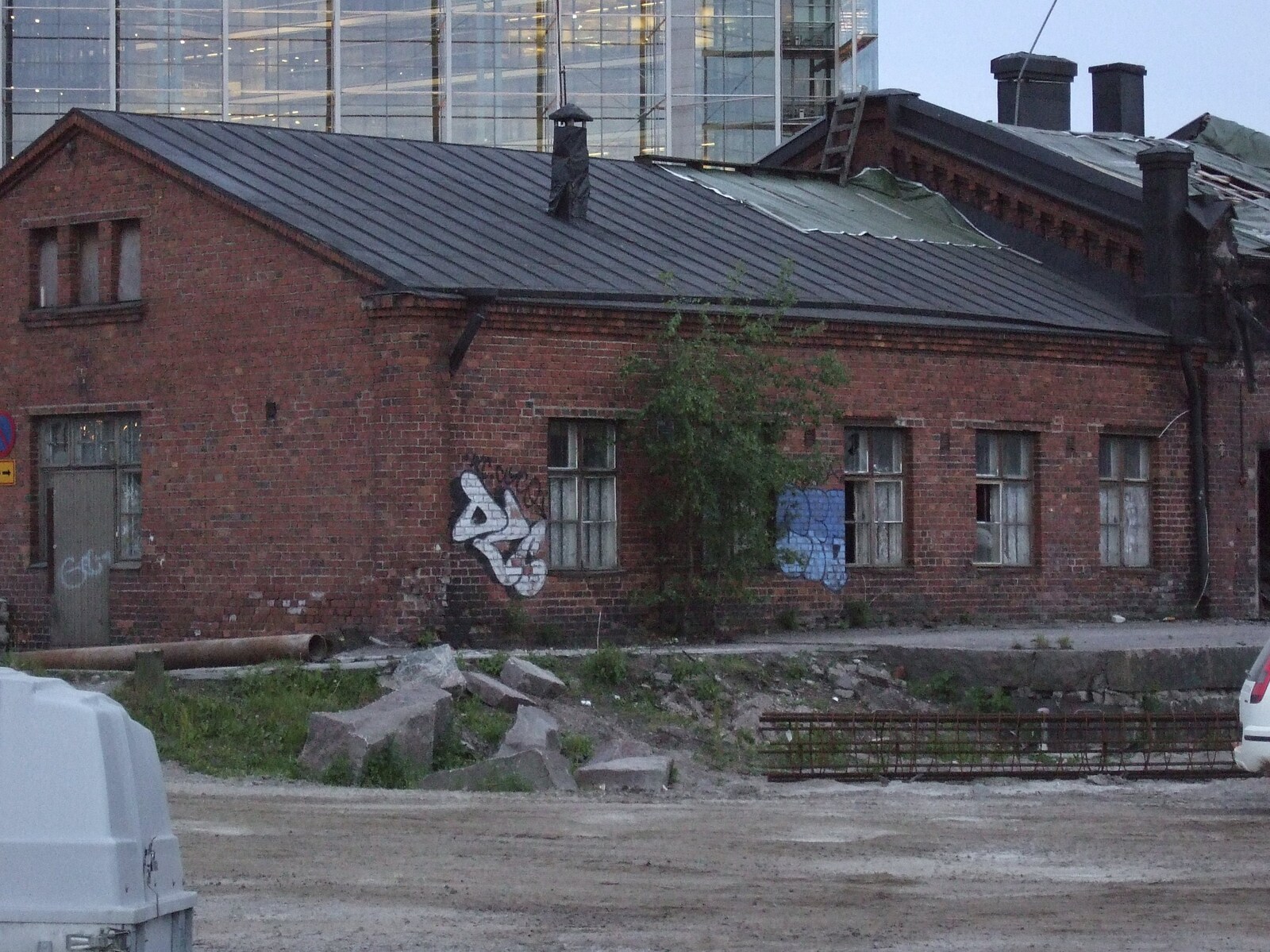 Genesis in Concert, and Suomenlinna, Helsinki, Finland - 11th June 2007: Derelict building near the gig