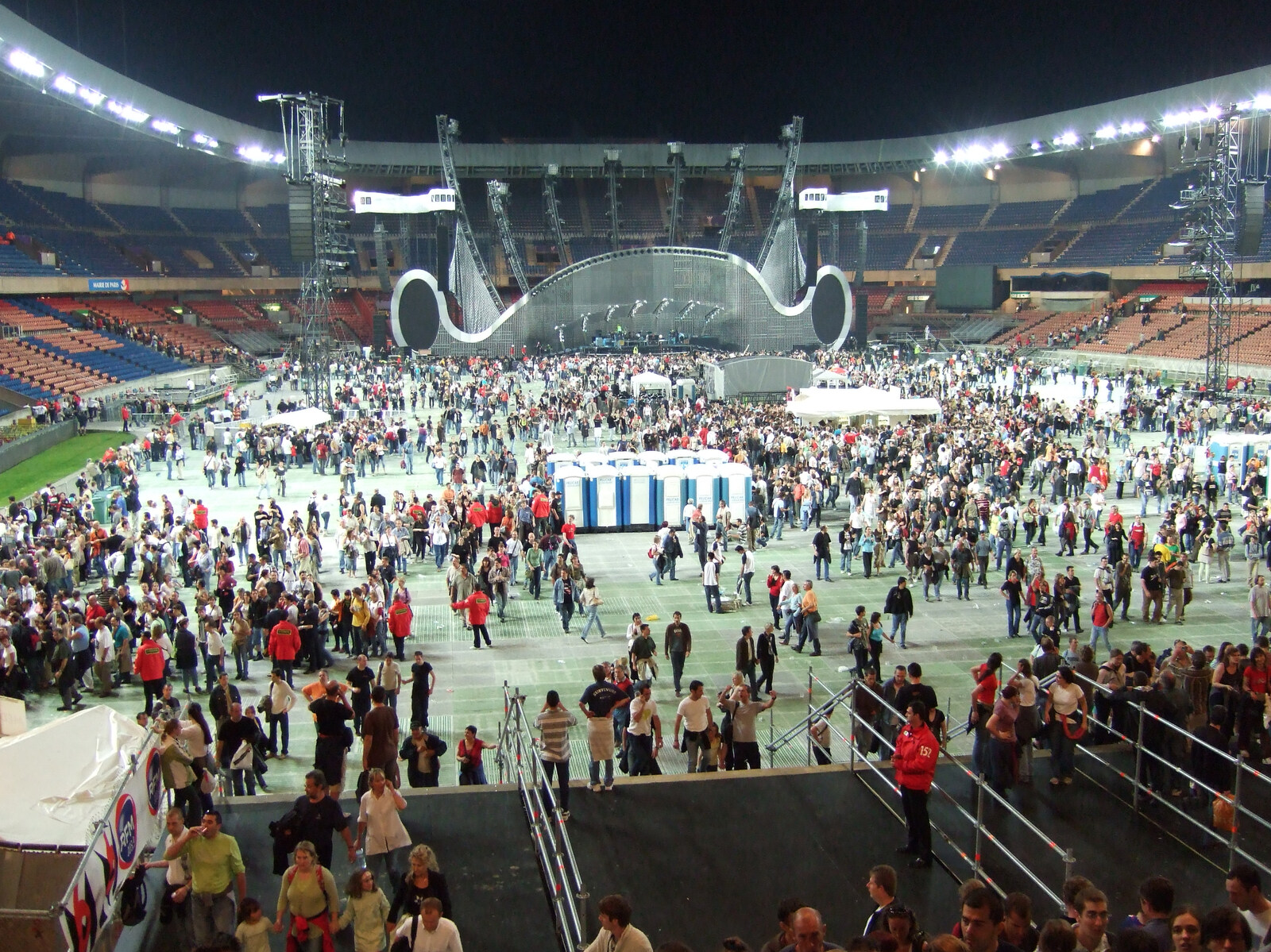 Genesis Live at Parc Des Princes, Paris, France - 30th June 2007: The Parc Des Princes stadium empties