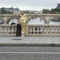 2007 On a bridge, a golden Egyptian mummy gets installed